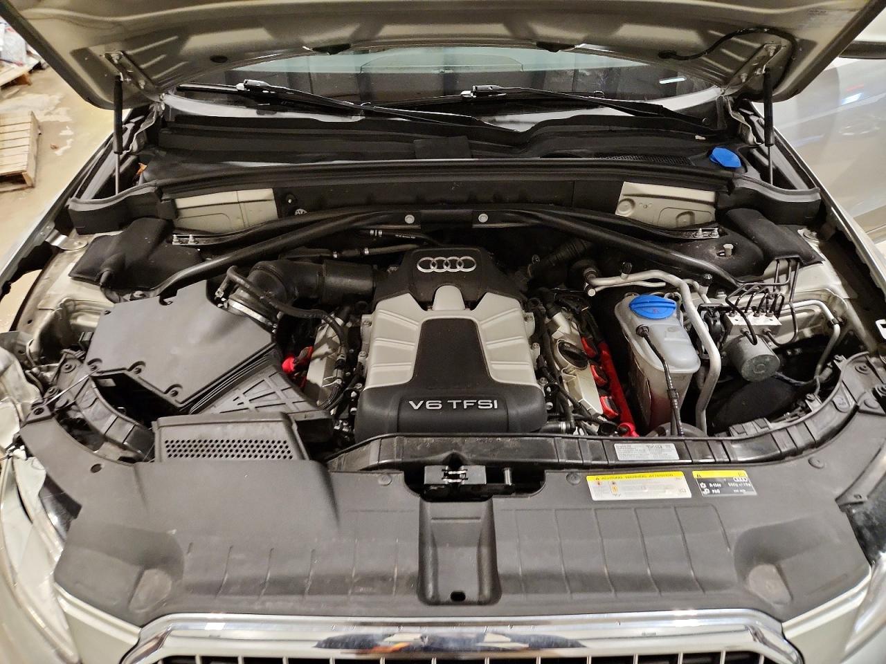 2014 Audi Q5 Prestige Silver vin: WA1WGAFP3EA109077