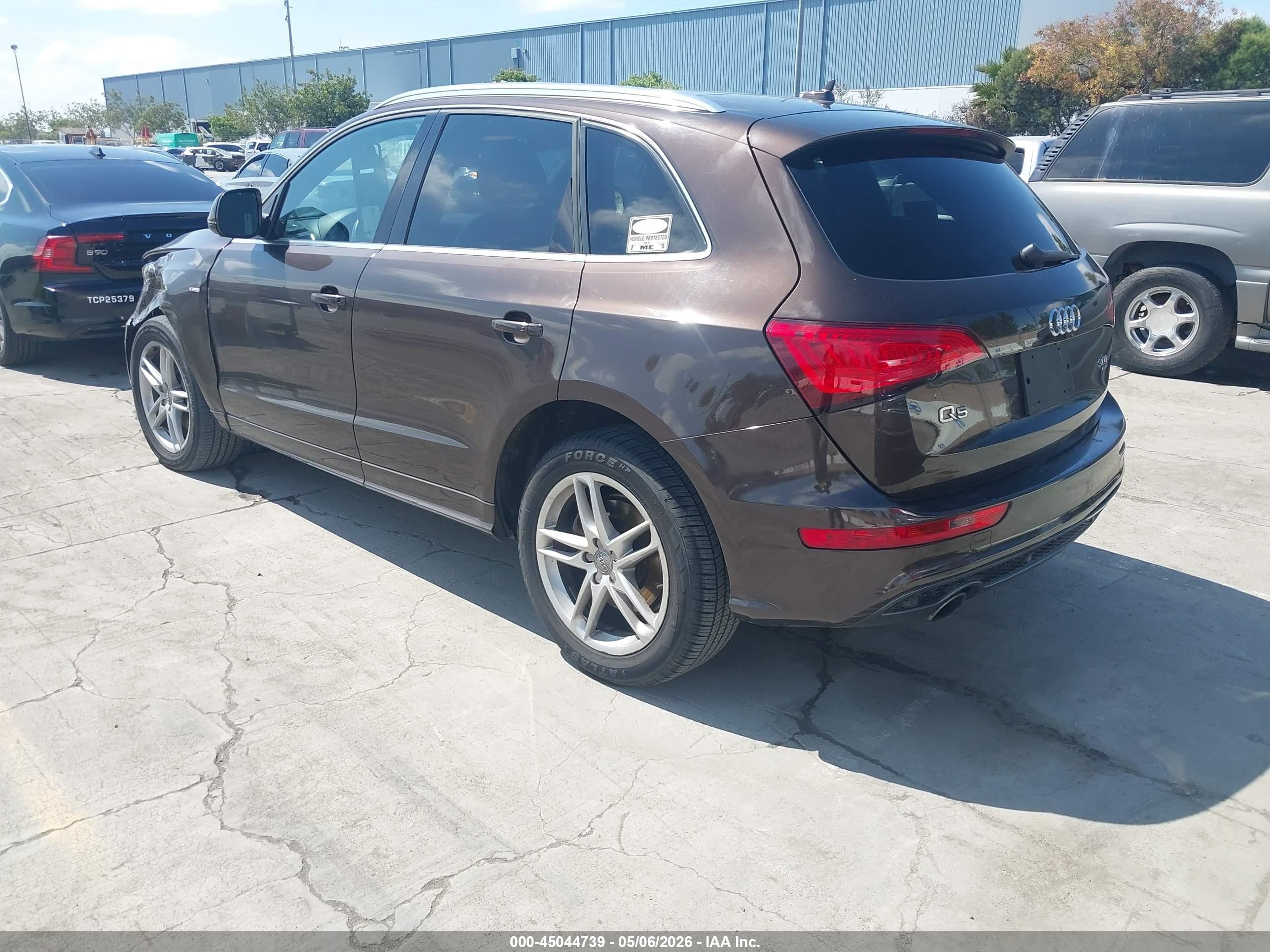 2014 Audi Q5 3.0t Premium Plus Dark Brown vin: WA1WGAFP7EA040149