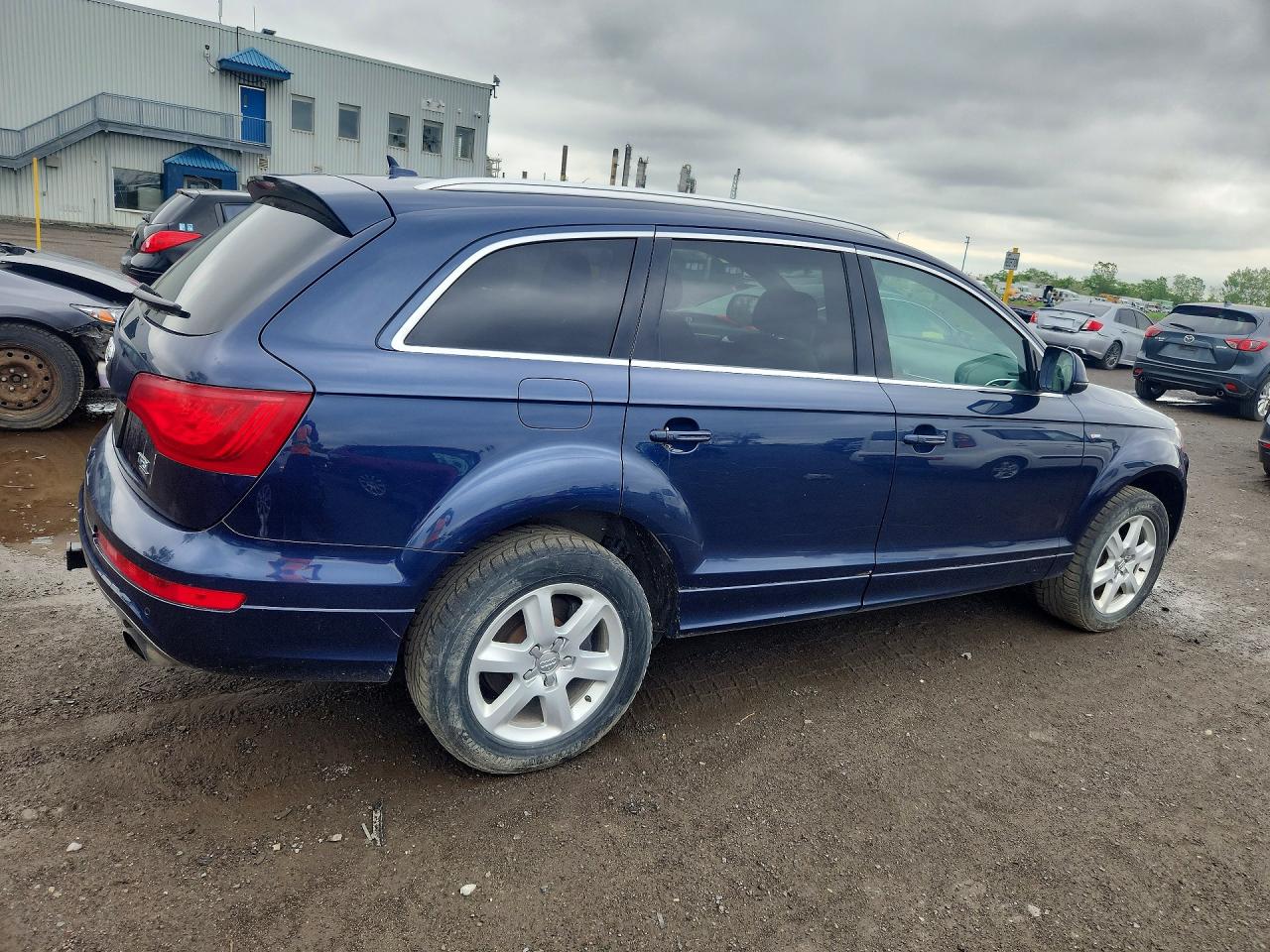 2015 Audi Q7 Prestige Blue vin: WA1WGCFE6FD011722