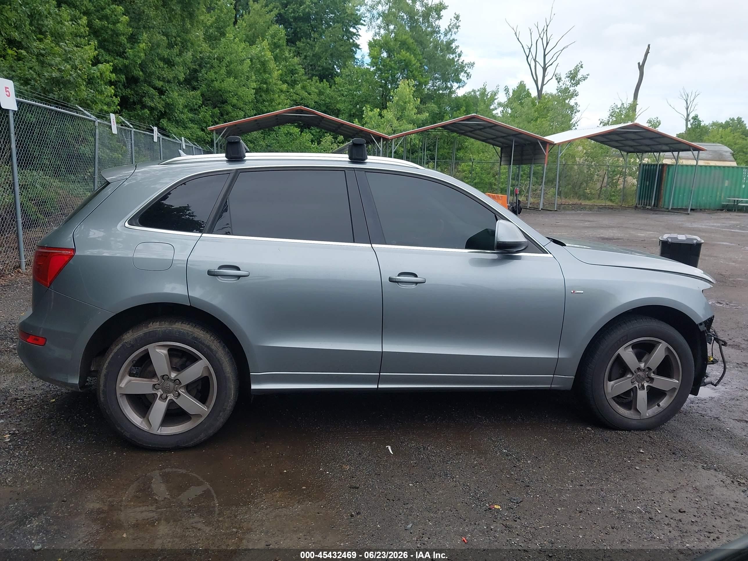 2011 Audi Q5 3.2 Premium Plus Silver vin: WA1WKAFP2BA029604