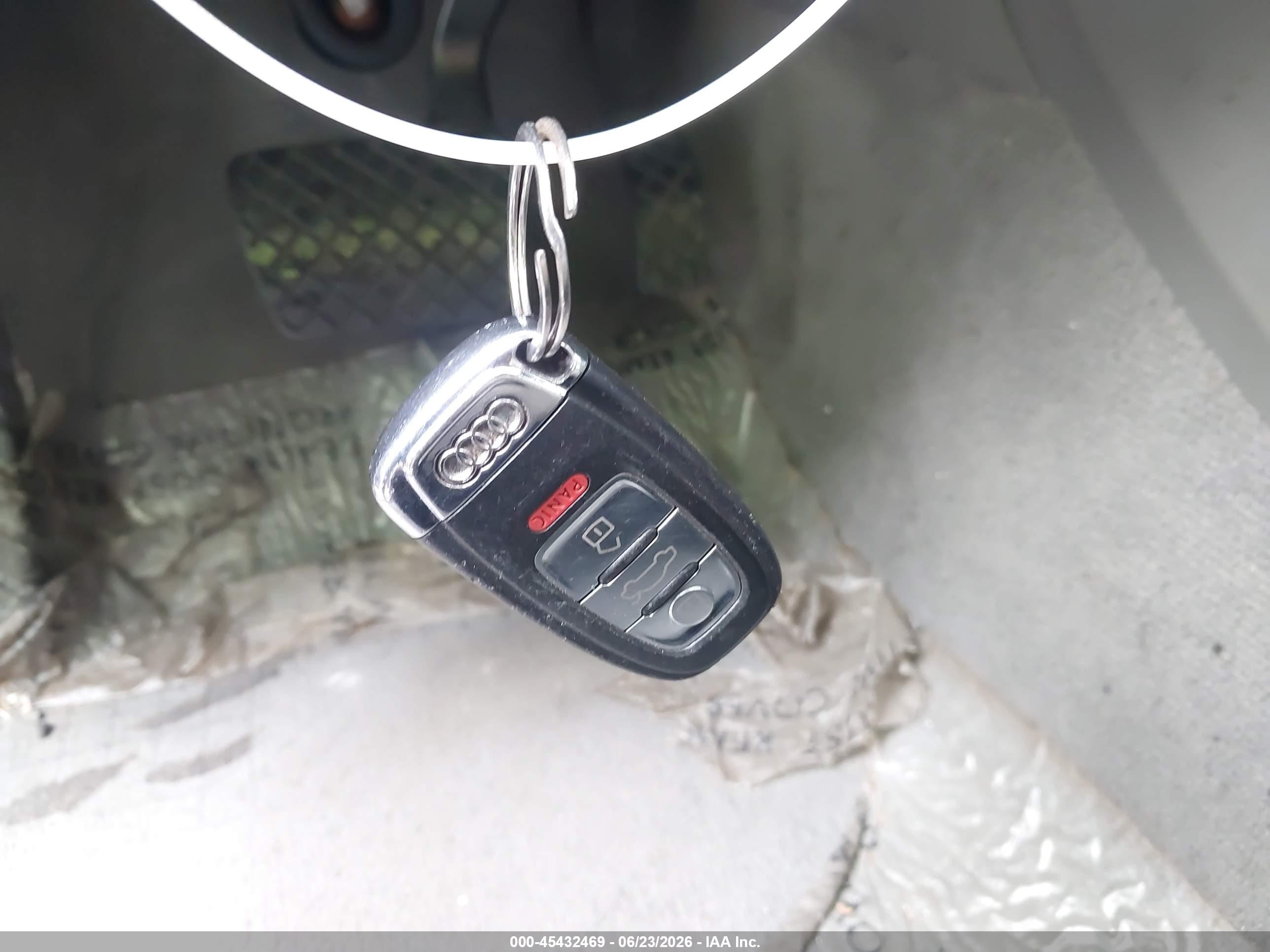 2011 Audi Q5 3.2 Premium Plus Silver vin: WA1WKAFP2BA029604