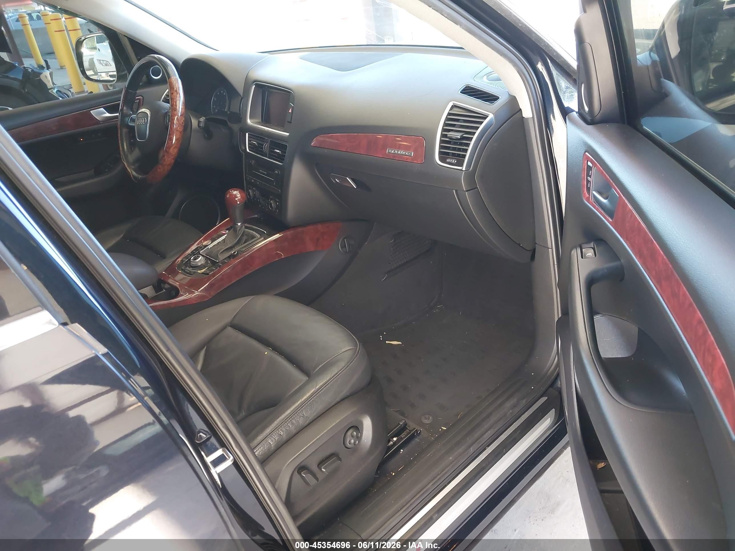 2011 Audi Q5 3.2 Premium Plus Blue vin: WA1WKAFP8BA046052