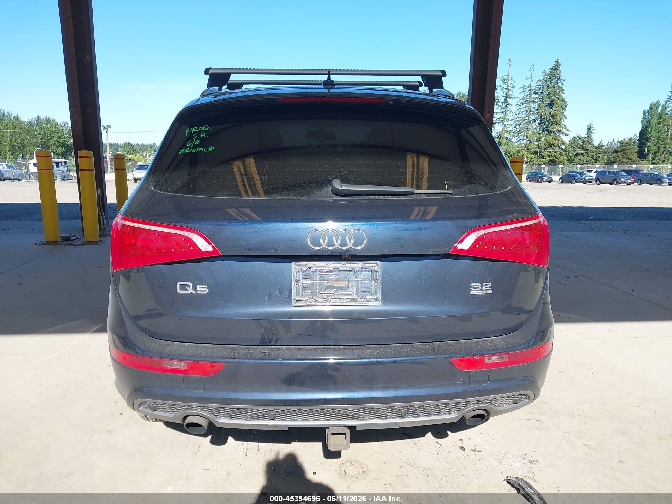 2011 Audi Q5 3.2 Premium Plus Blue vin: WA1WKAFP8BA046052