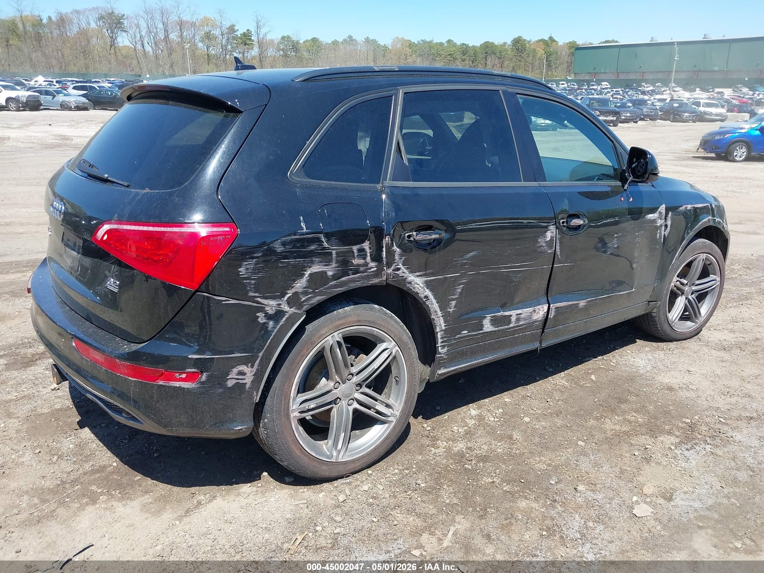 2012 Audi Q5 3.2 Premium Black vin: WA1WKAFP8CA059966