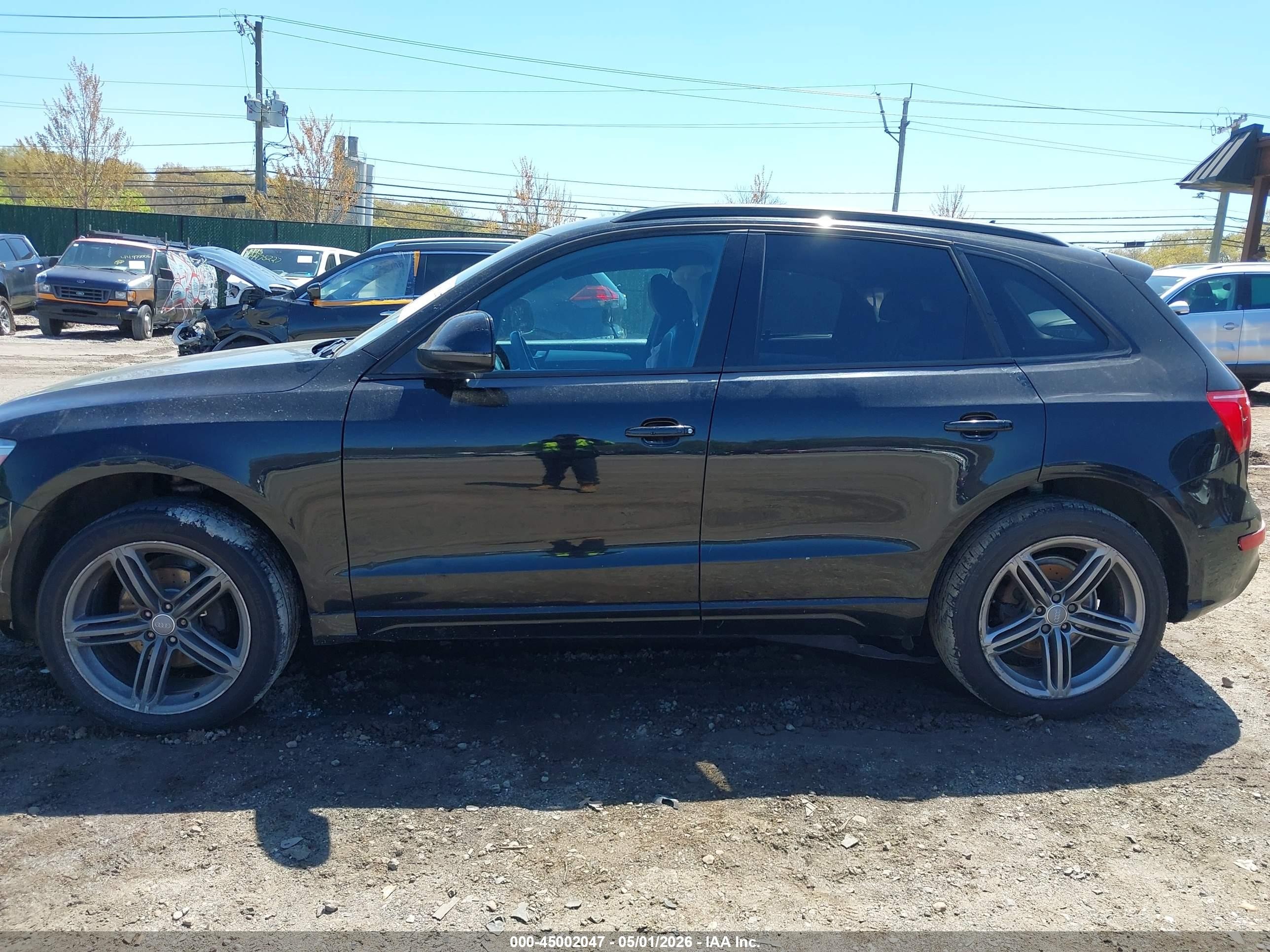 2012 Audi Q5 3.2 Premium Black vin: WA1WKAFP8CA059966
