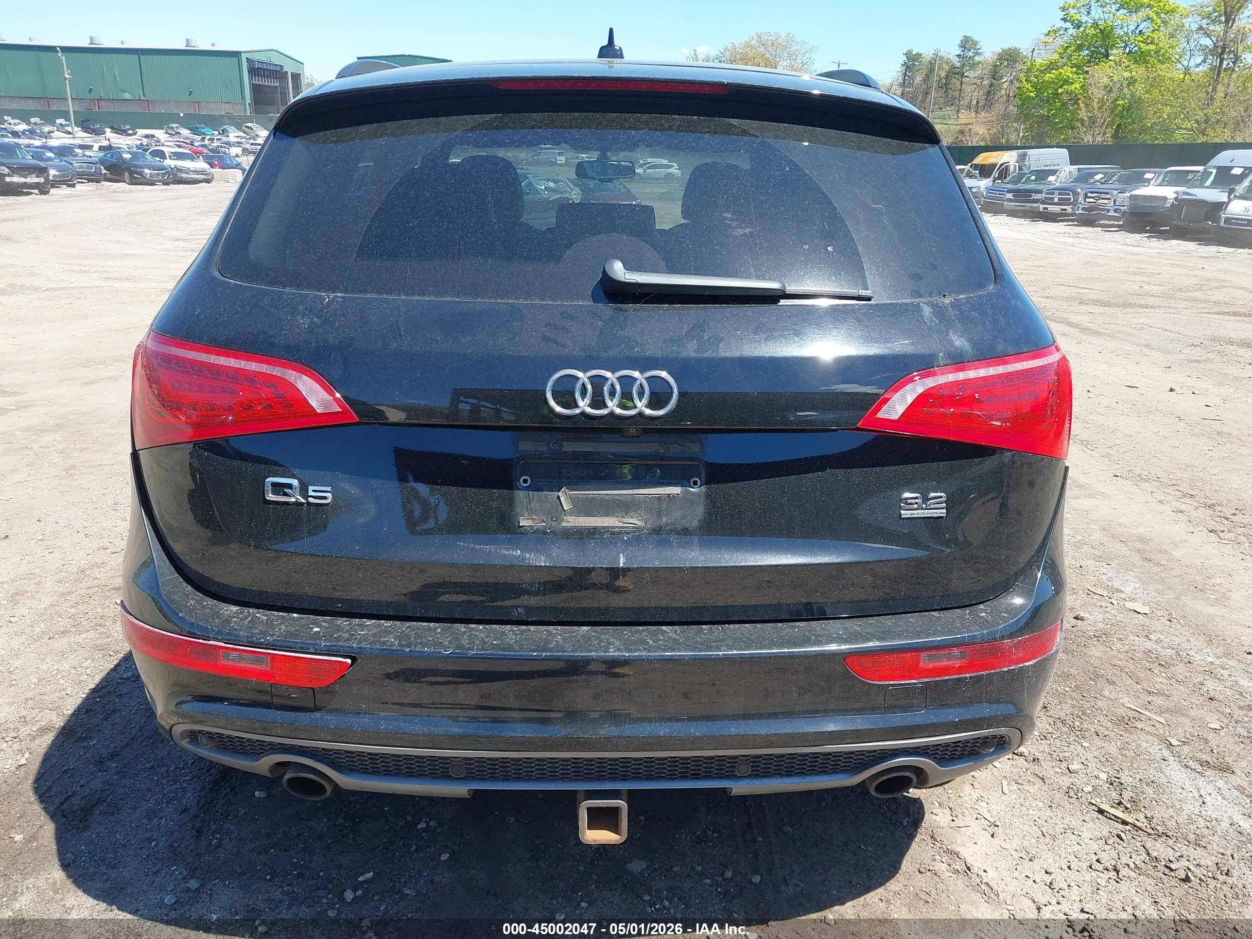 2012 Audi Q5 3.2 Premium Black vin: WA1WKAFP8CA059966