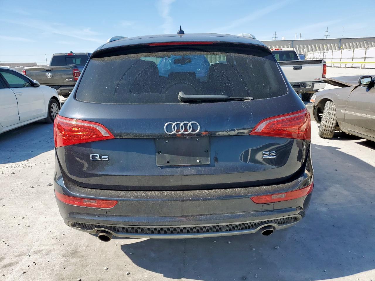 2012 Audi Q5 Prestige Charcoal vin: WA1WKAFP9CA022182