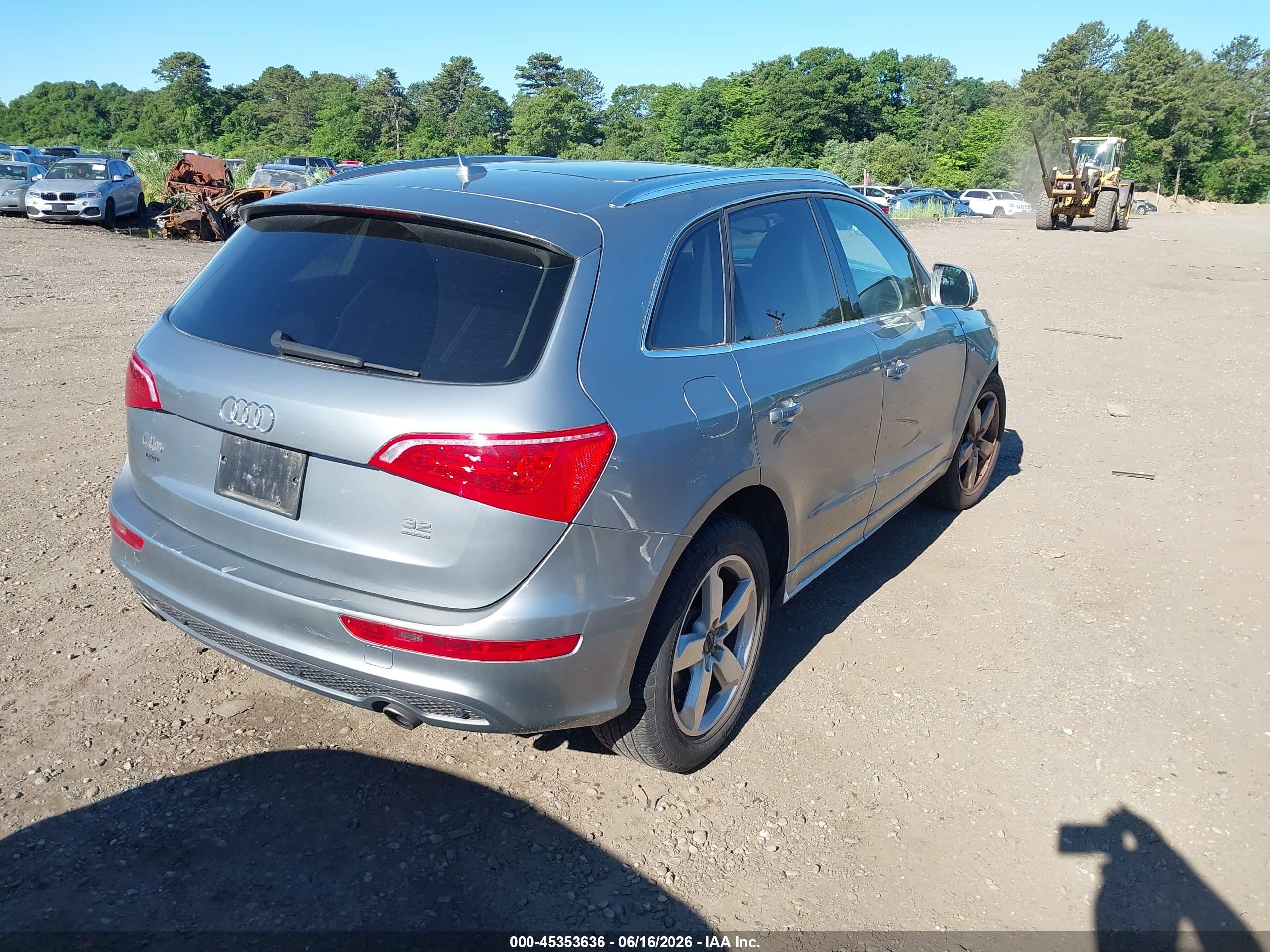 2011 Audi Q5 3.2 Premium Plus Silver vin: WA1WKBFP5BA077247