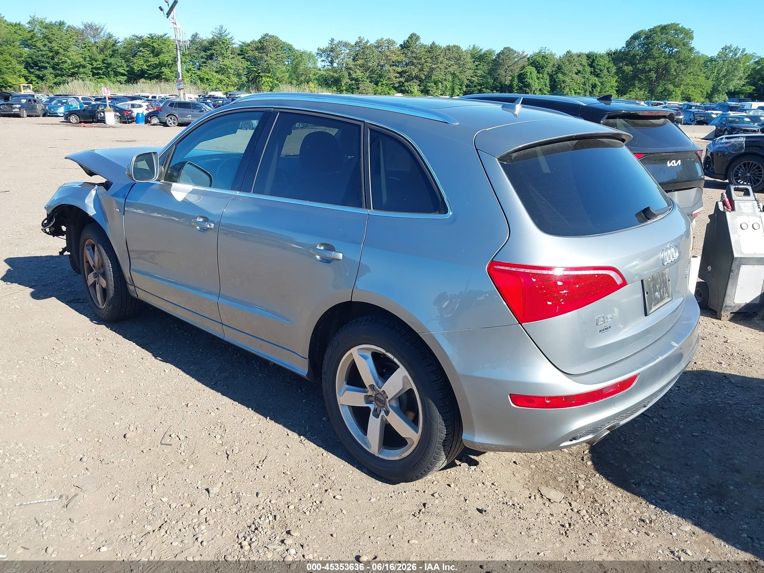 2011 Audi Q5 3.2 Premium Plus Silver vin: WA1WKBFP5BA077247
