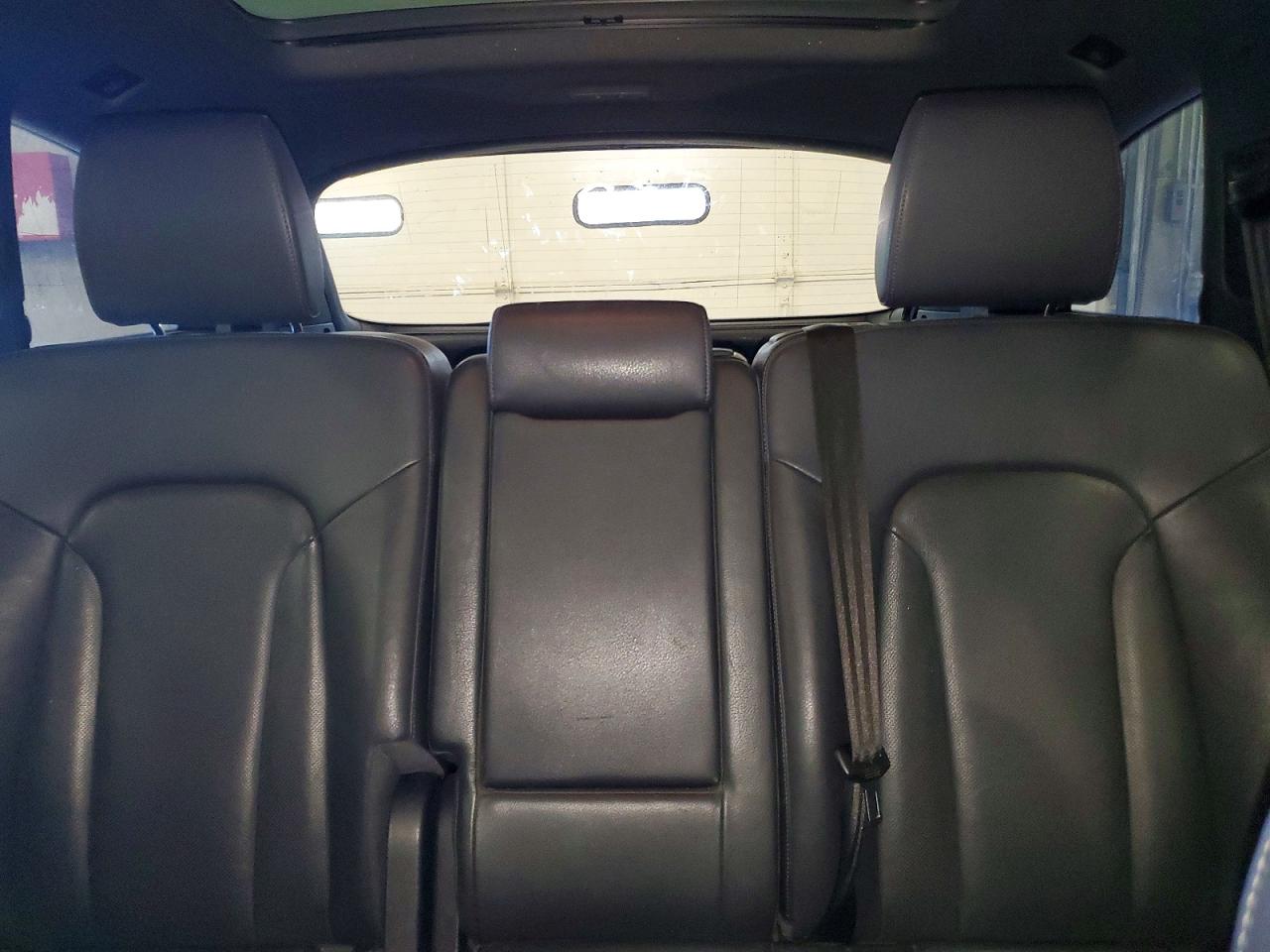 2012 Audi Q7 White vin: WA1WMAFE2CD005487
