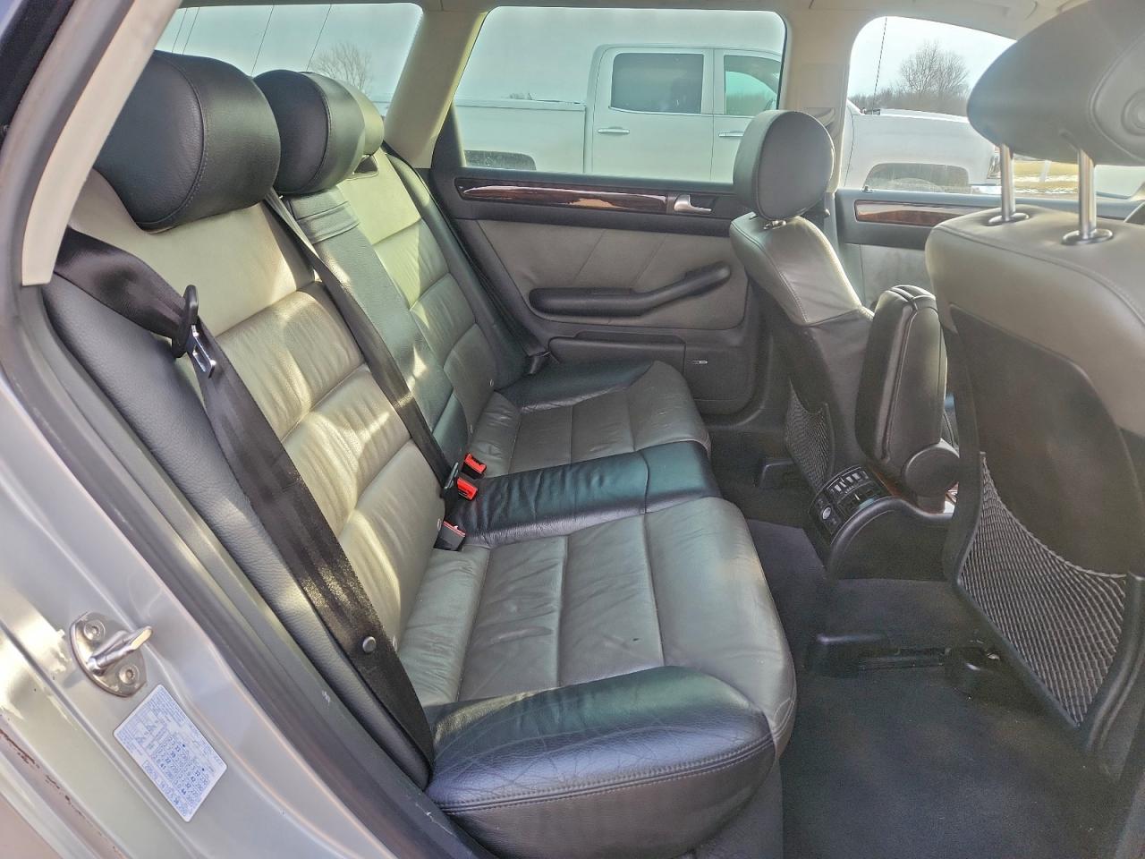 2005 Audi Allroad 4.2 Silver vin: WA1YL64B95N001399