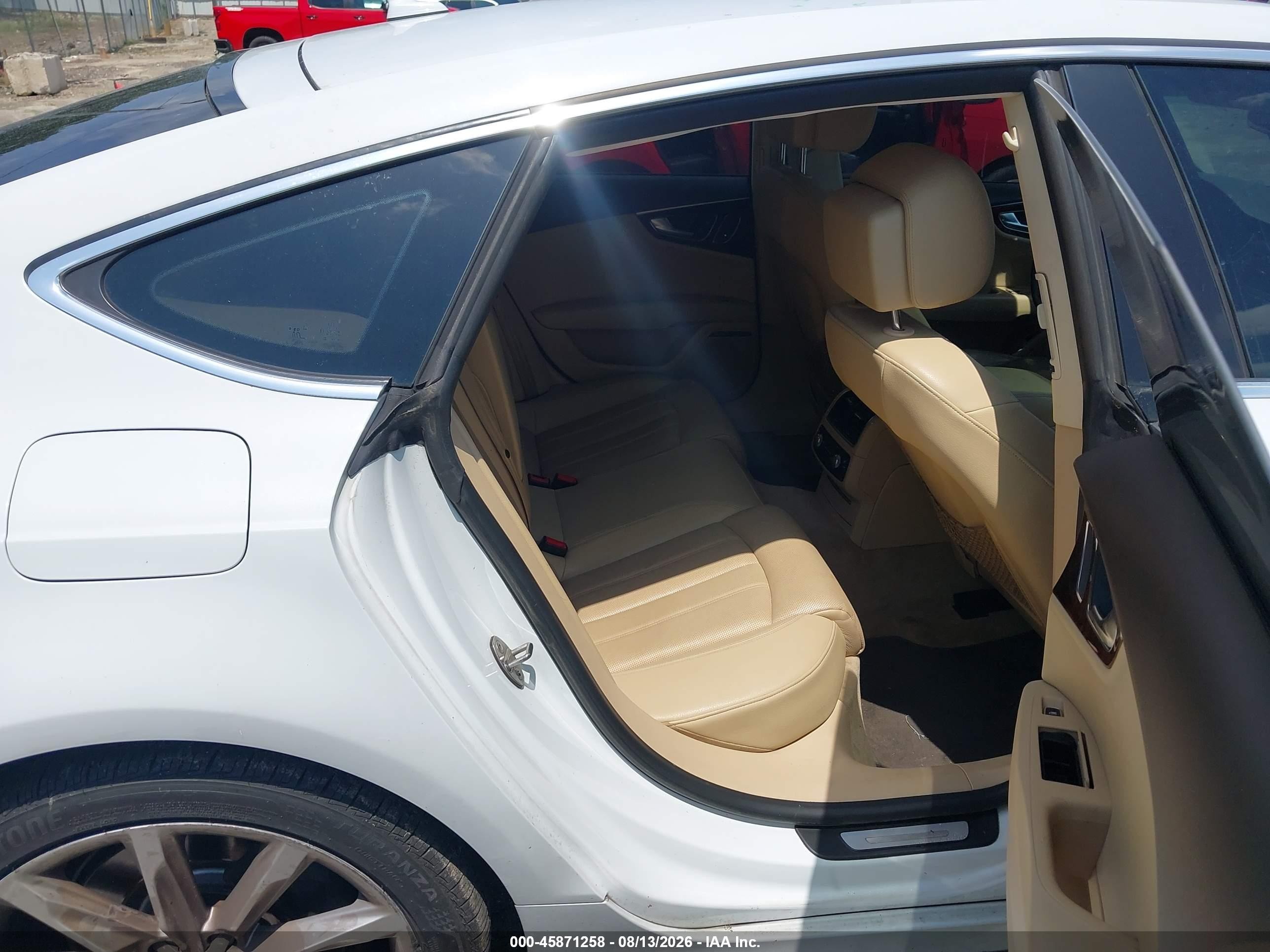 2014 Audi A7 3.0t Premium Plus White vin: WAU2GAFC0EN029128