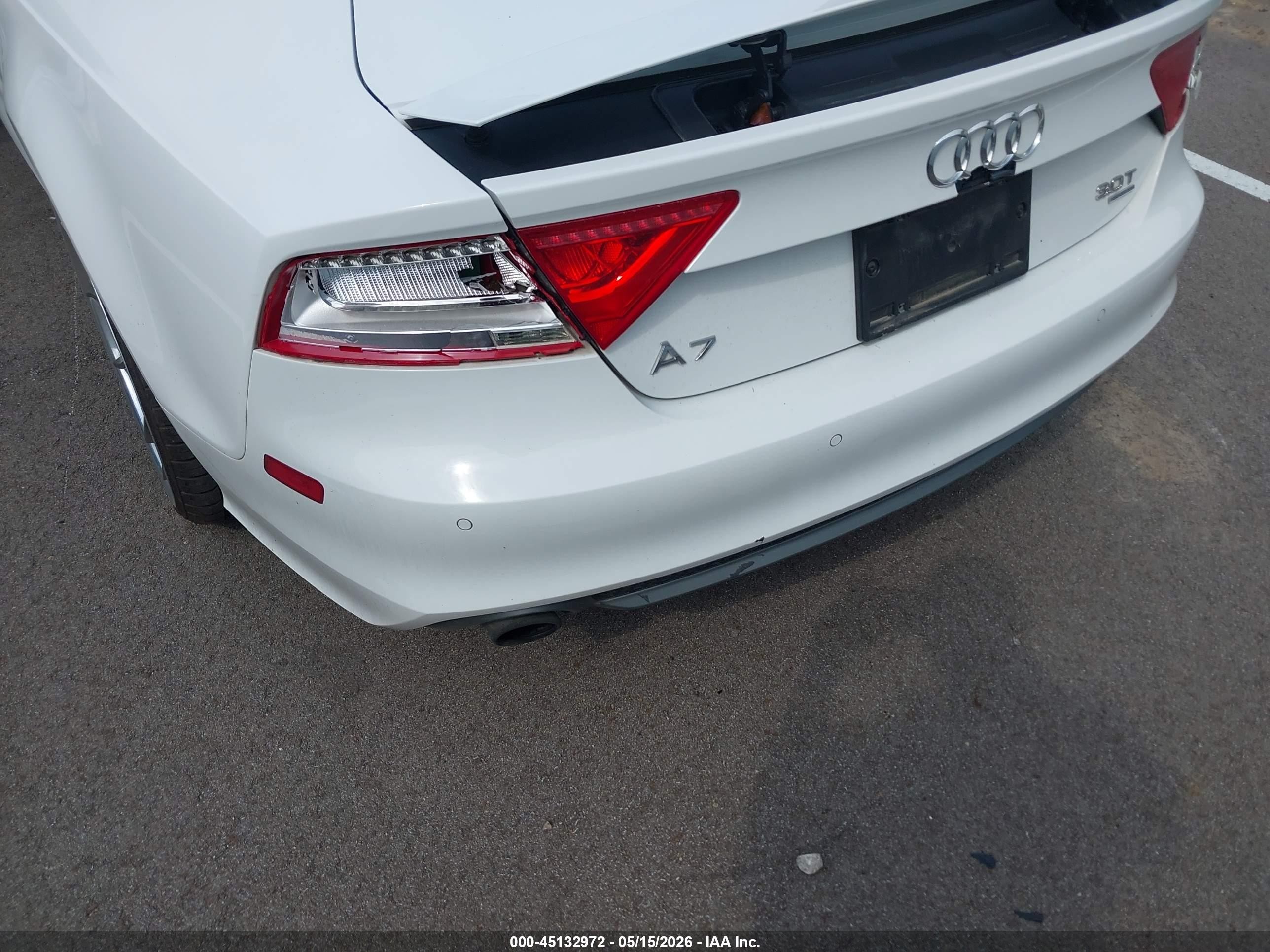 2013 Audi A7 3.0t Premium White vin: WAU2GAFC2DN010918