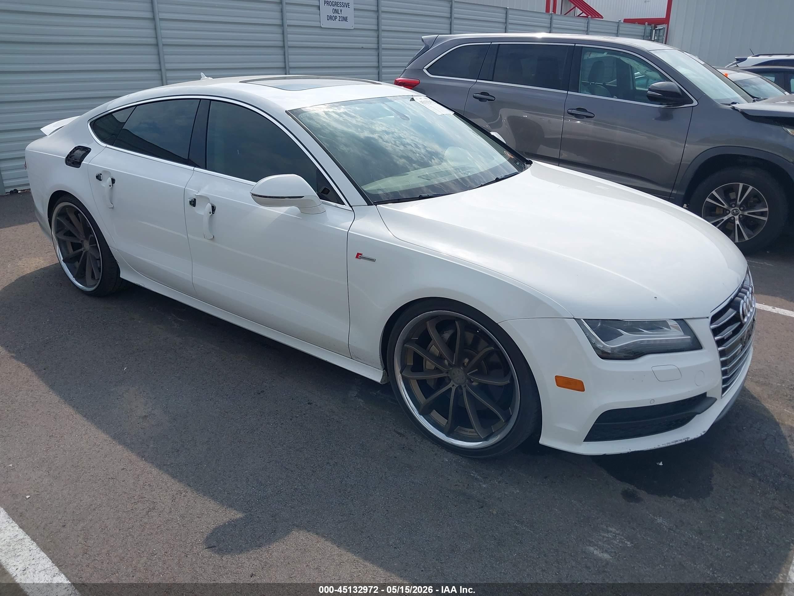 2013 Audi A7 3.0t Premium White vin: WAU2GAFC2DN010918