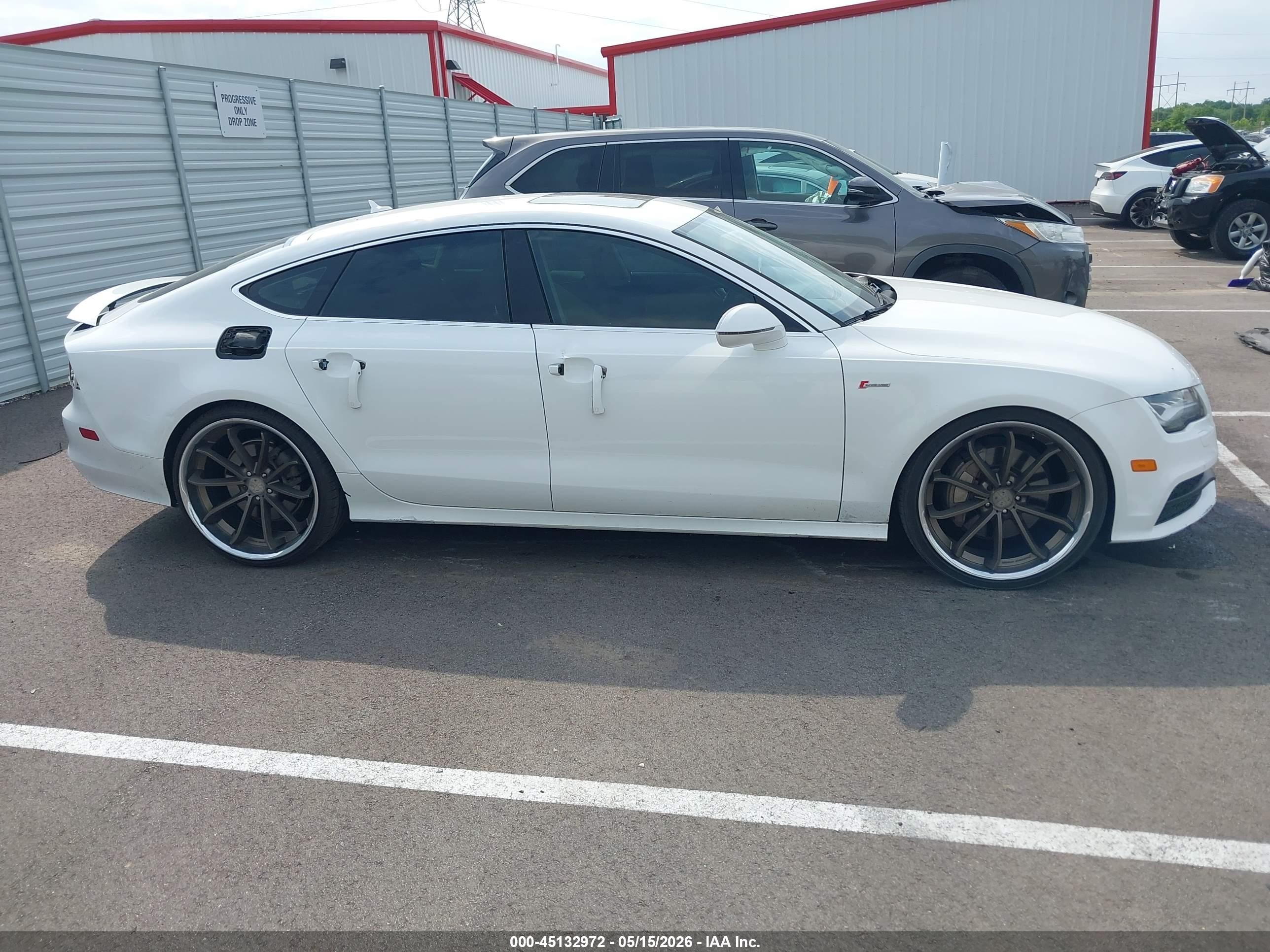 2013 Audi A7 3.0t Premium White vin: WAU2GAFC2DN010918