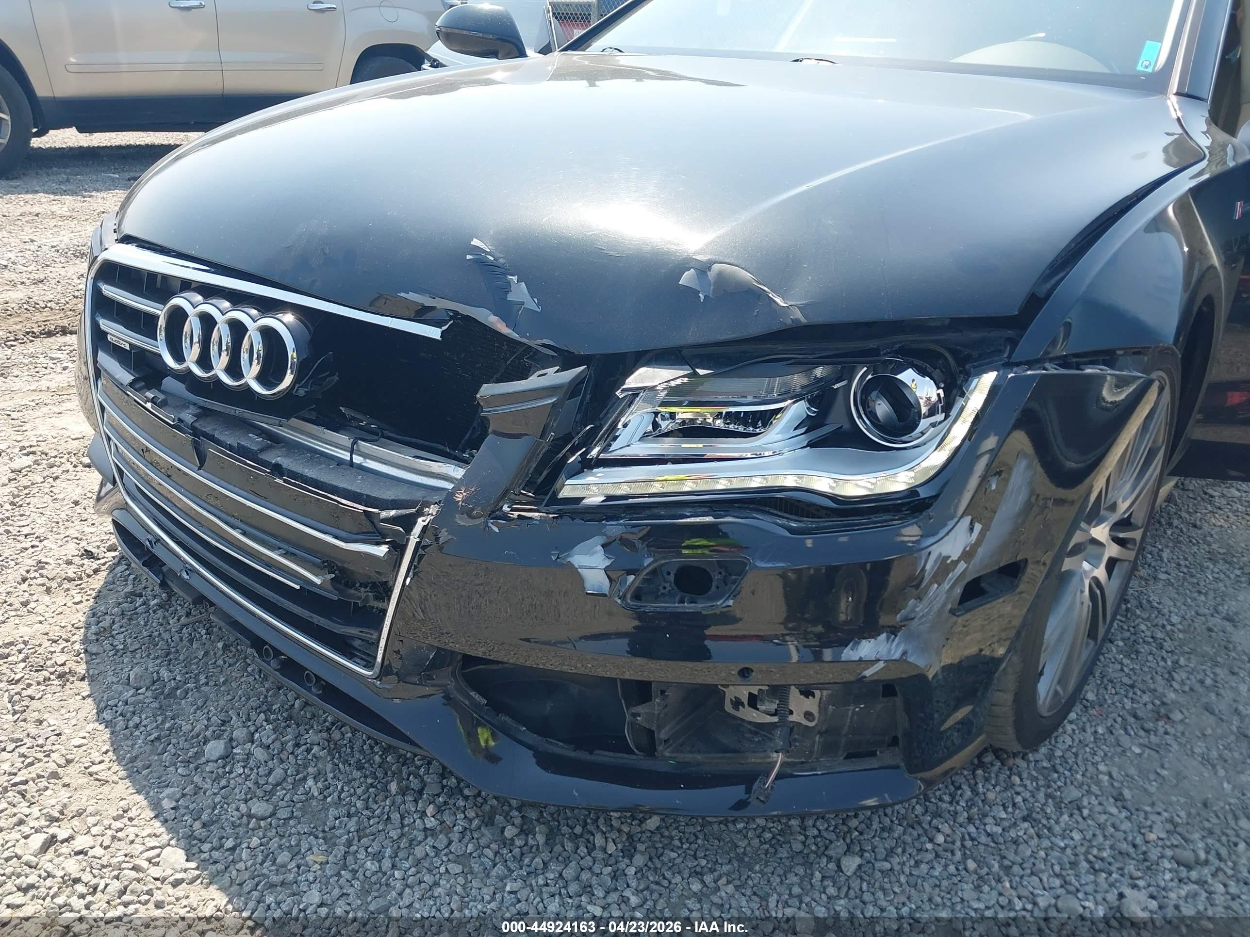 2013 Audi A7 3.0t Premium Black vin: WAU2GAFC2DN082590