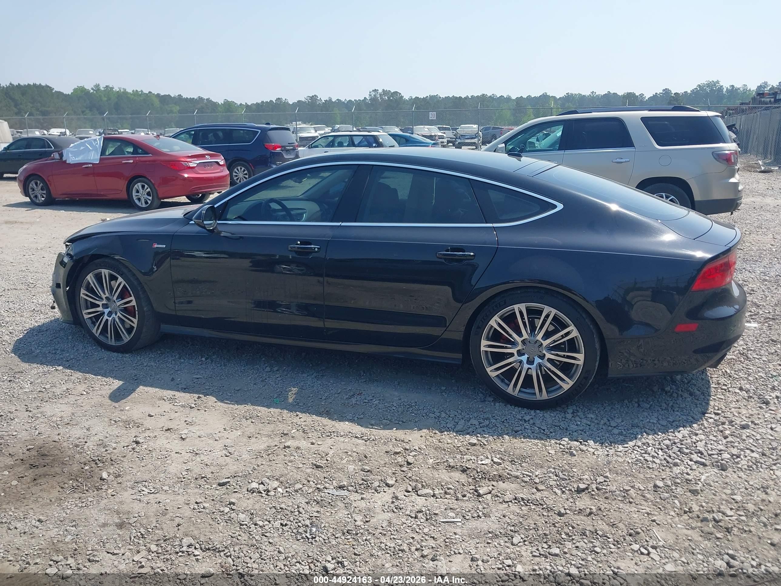2013 Audi A7 3.0t Premium Black vin: WAU2GAFC2DN082590
