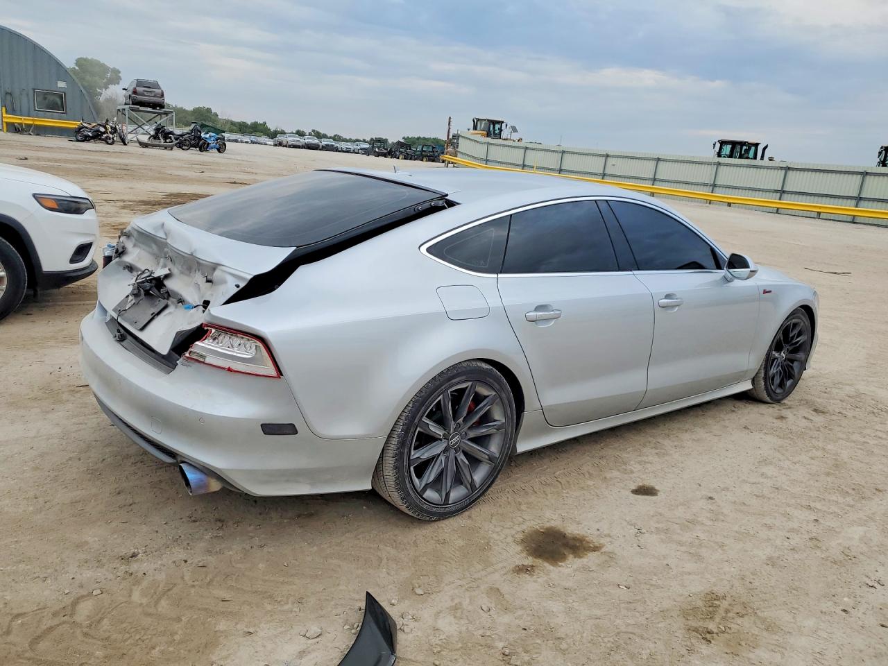 2012 Audi A7 Prestige Серебряный vin: WAU2GAFC3CN139796