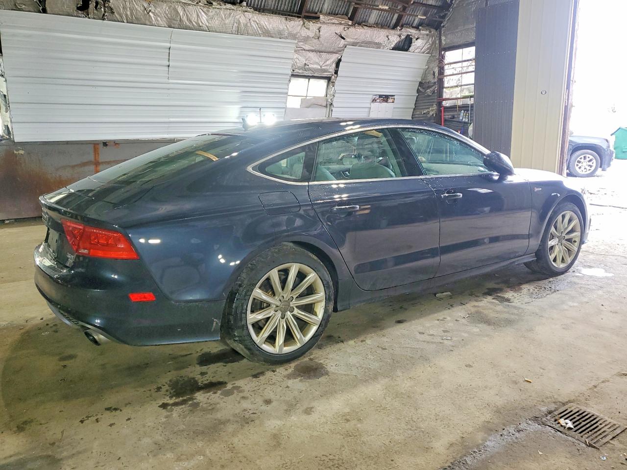 2013 Audi A7 Prestige Blue vin: WAU2GAFC4DN028062