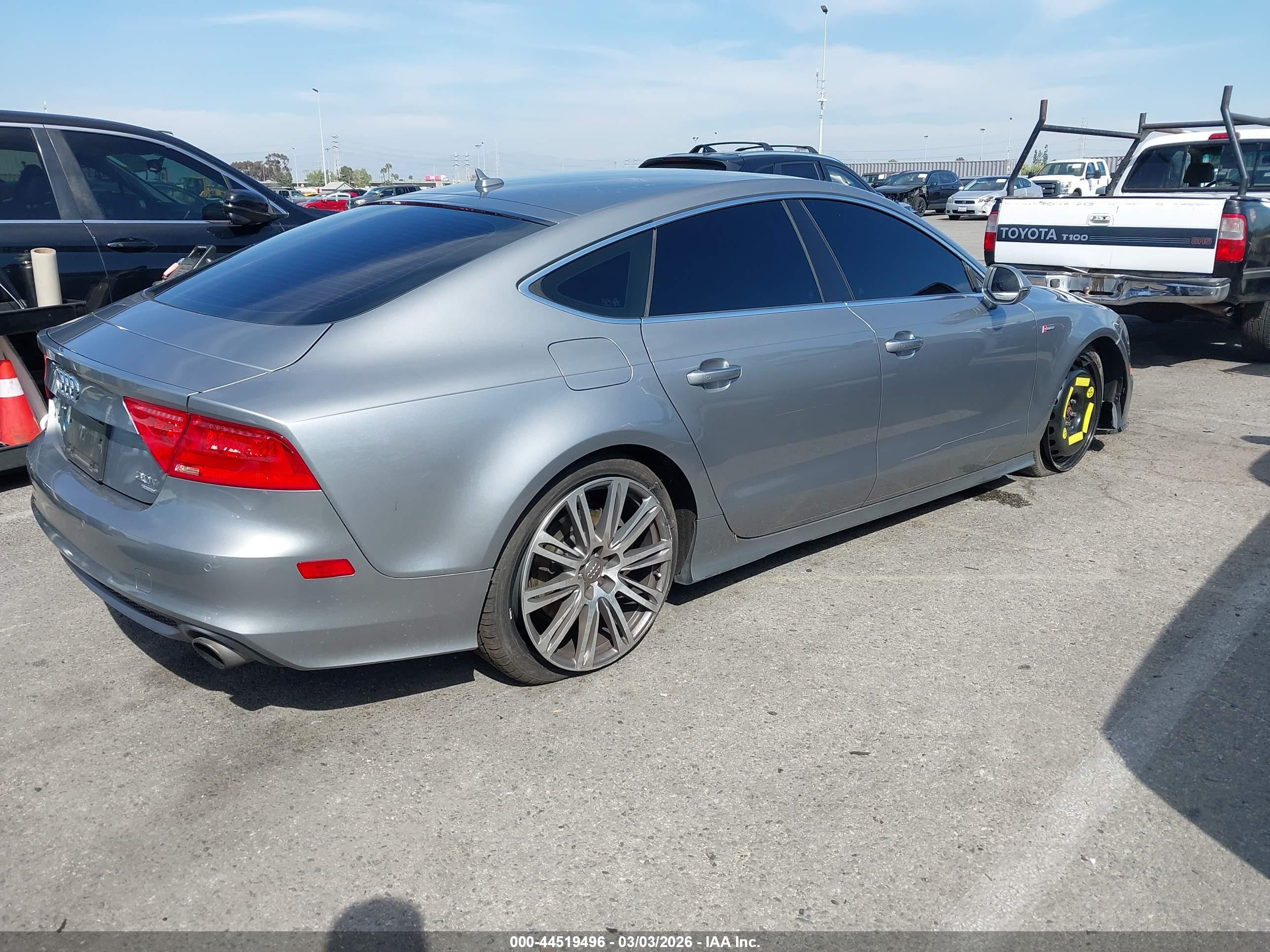 2014 Audi A7 3.0t Premium Plus Silver vin: WAU2GAFC4EN070152