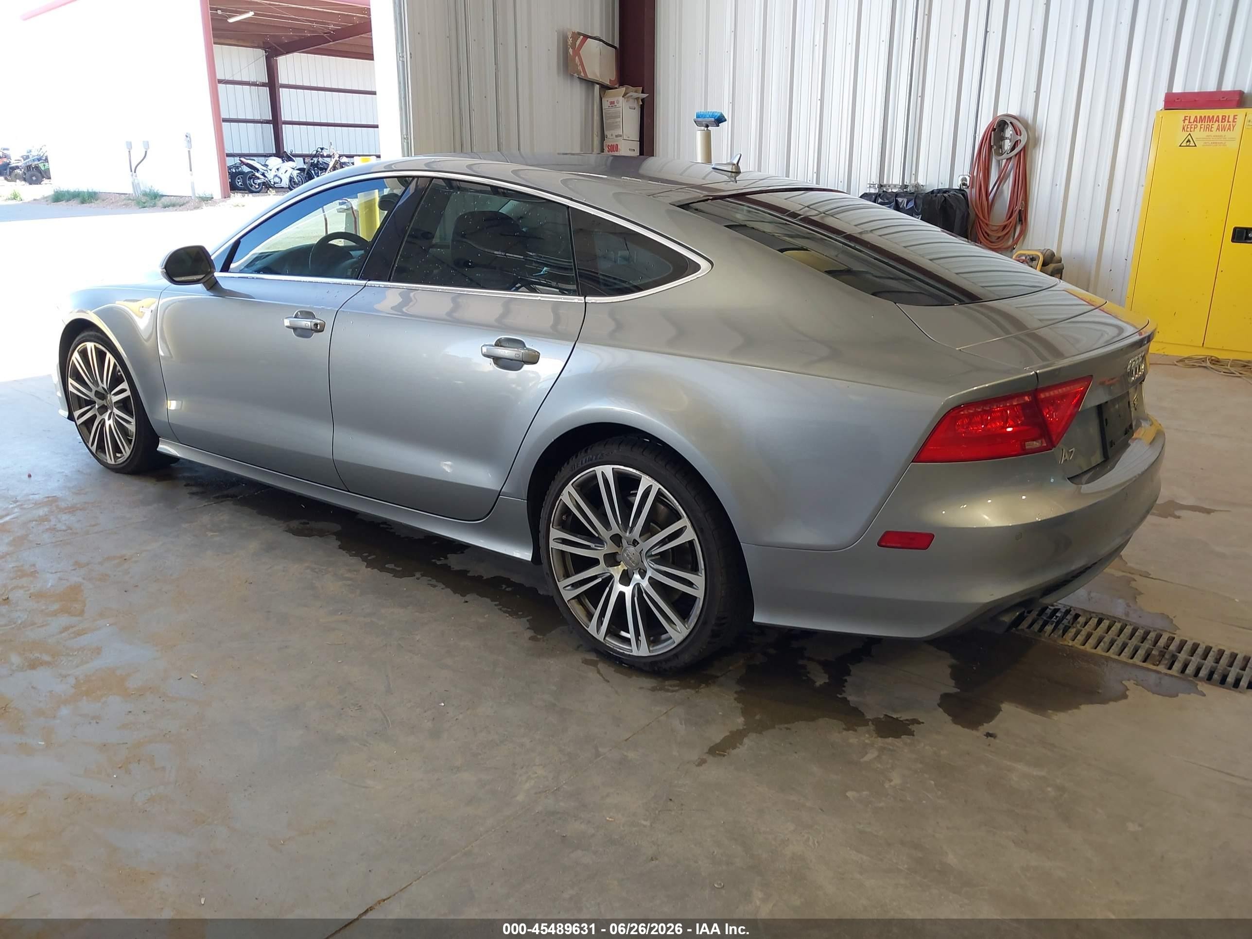 2012 Audi A7 3.0 Prestige Silver vin: WAU2GAFC6CN178835