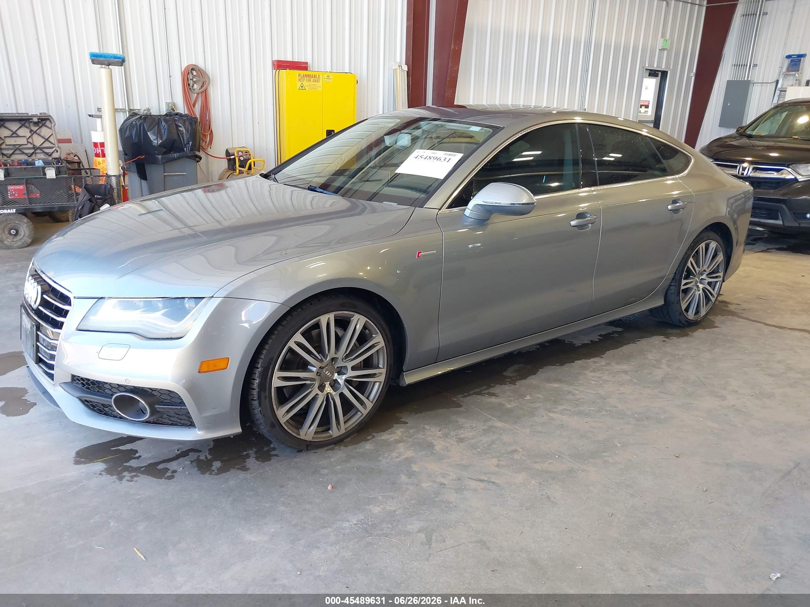 2012 Audi A7 3.0 Prestige Silver vin: WAU2GAFC6CN178835