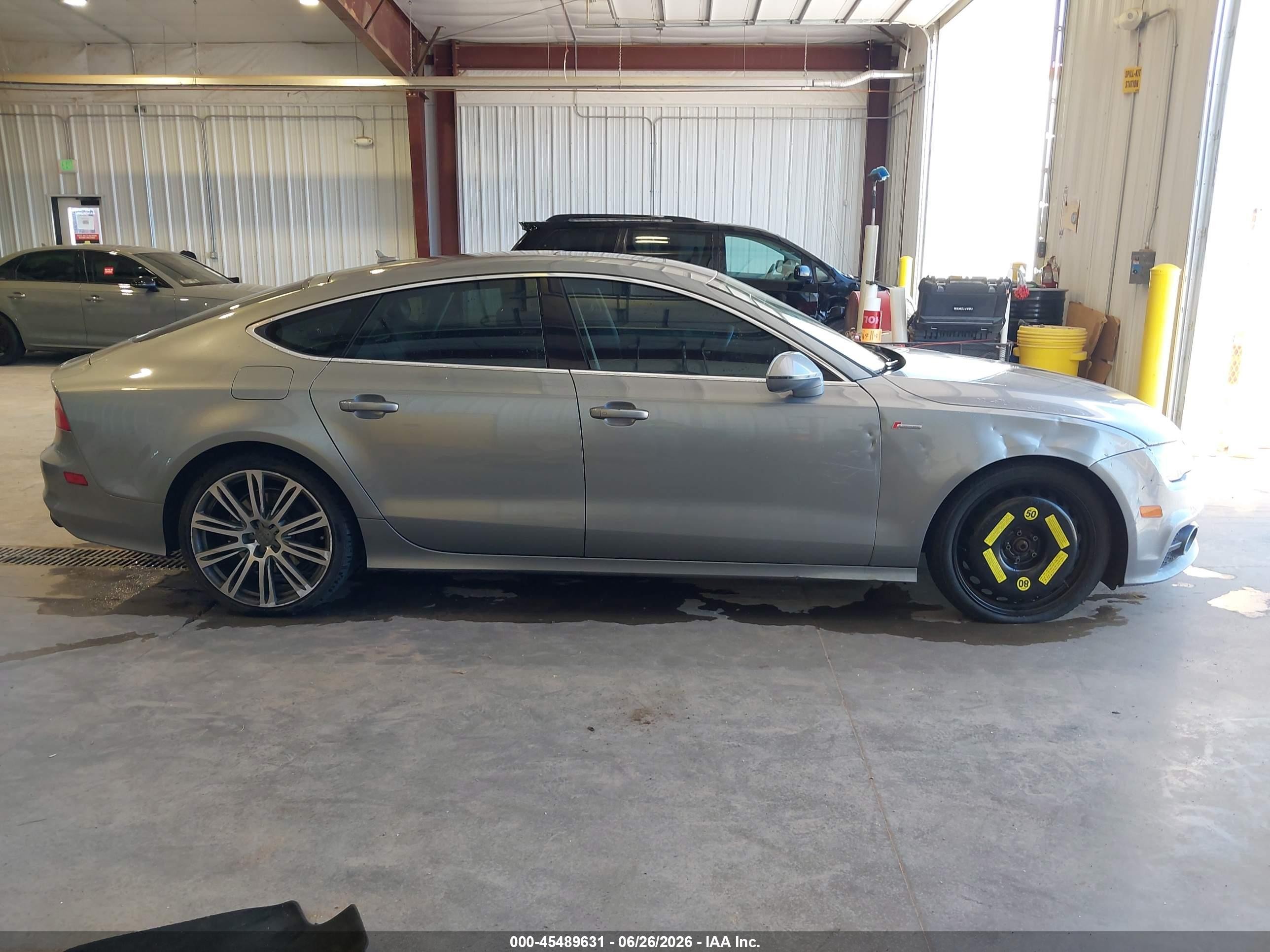 2012 Audi A7 3.0 Prestige Silver vin: WAU2GAFC6CN178835