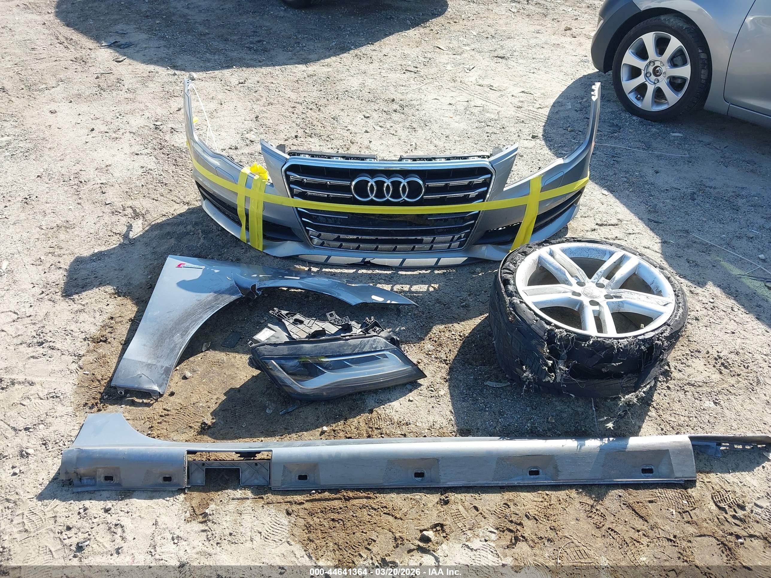 2013 Audi A7 3.0t Premium Серебряный vin: WAU2GAFC6DN112304