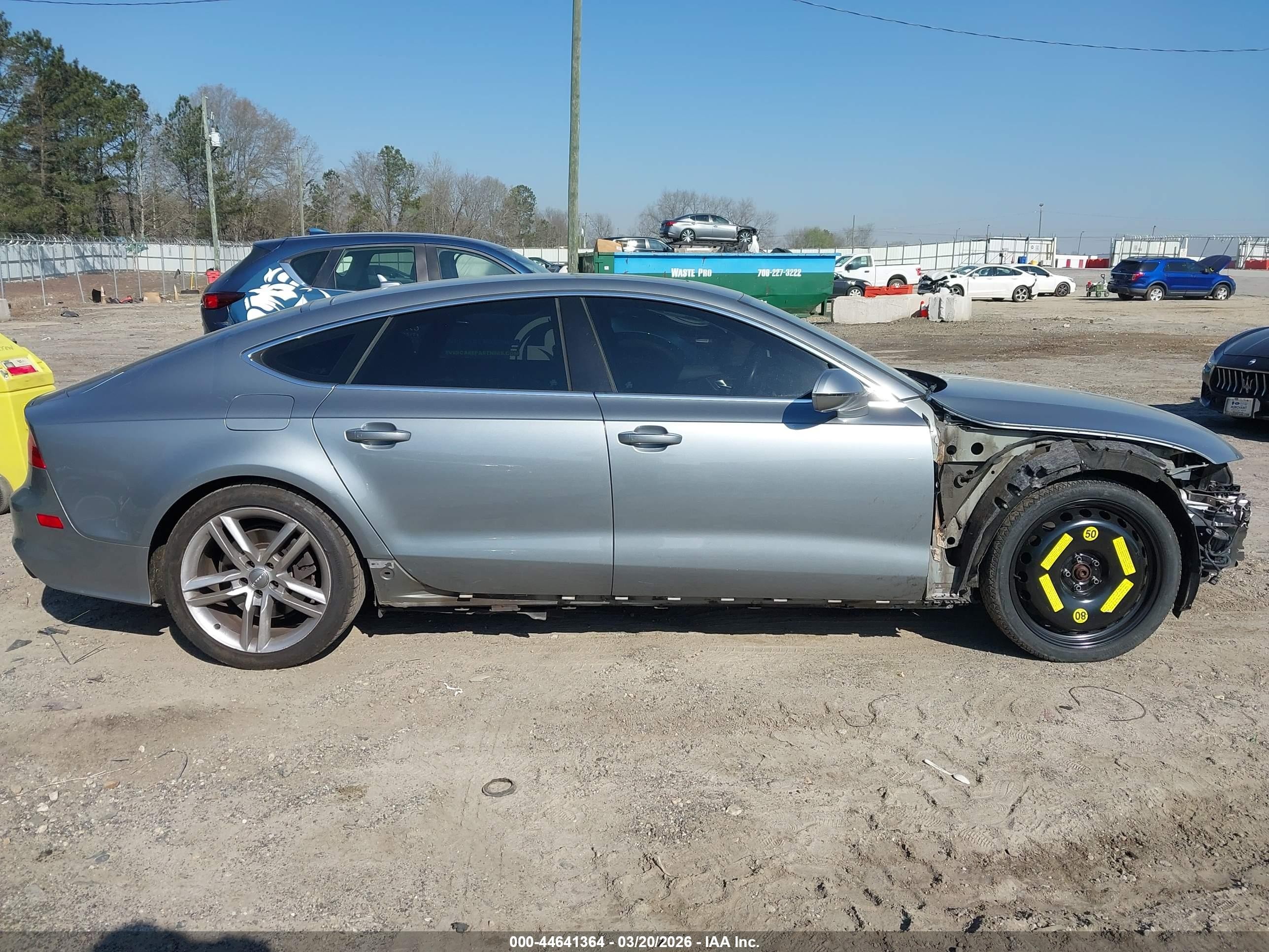2013 Audi A7 3.0t Premium Серебряный vin: WAU2GAFC6DN112304