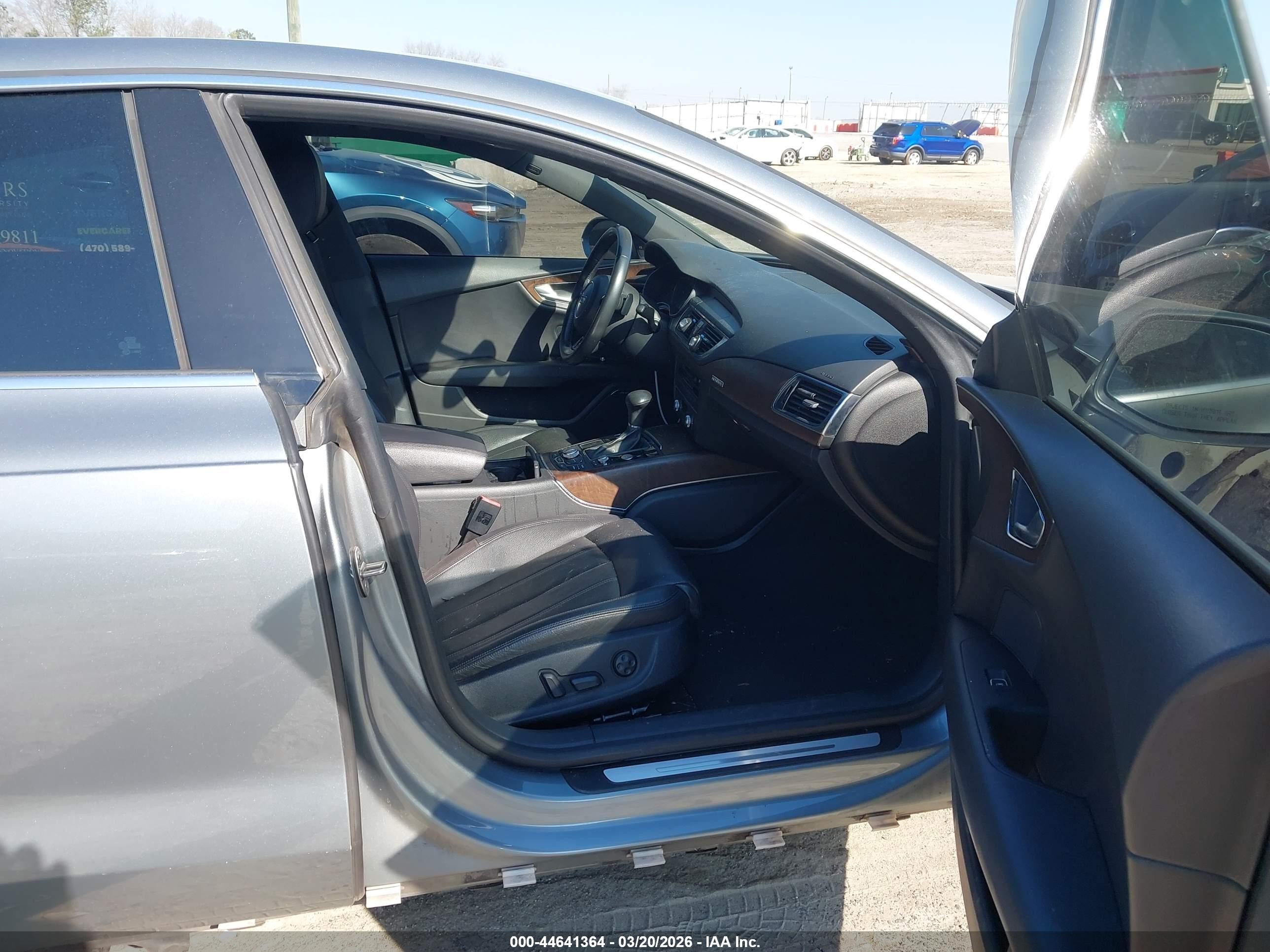 2013 Audi A7 3.0t Premium Серебряный vin: WAU2GAFC6DN112304