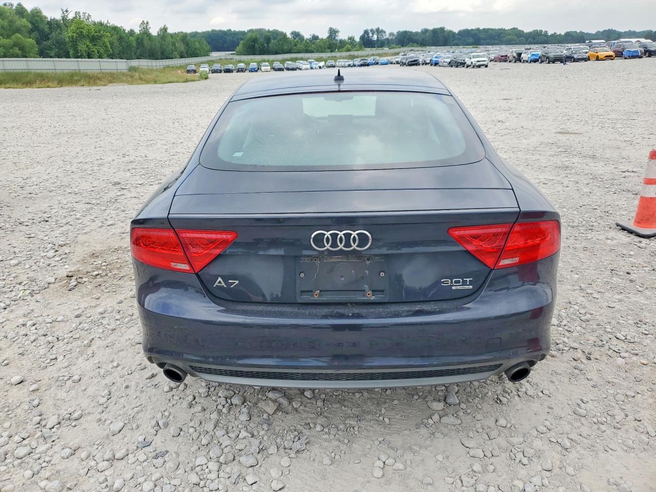 2014 Audi A7 Prestige Blue vin: WAU2GAFC6EN012558