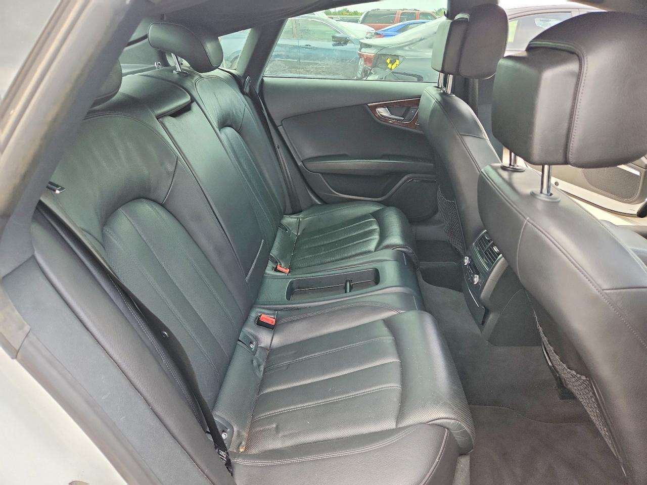 2012 Audi A7 Prestige White vin: WAU2GAFC7CN098413