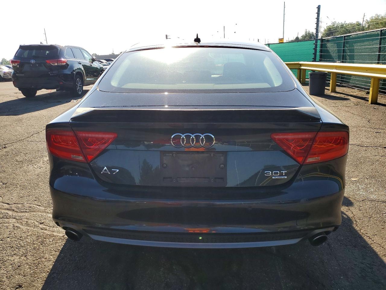 2013 Audi A7 Prestige Blue vin: WAU2GAFC7DN015547
