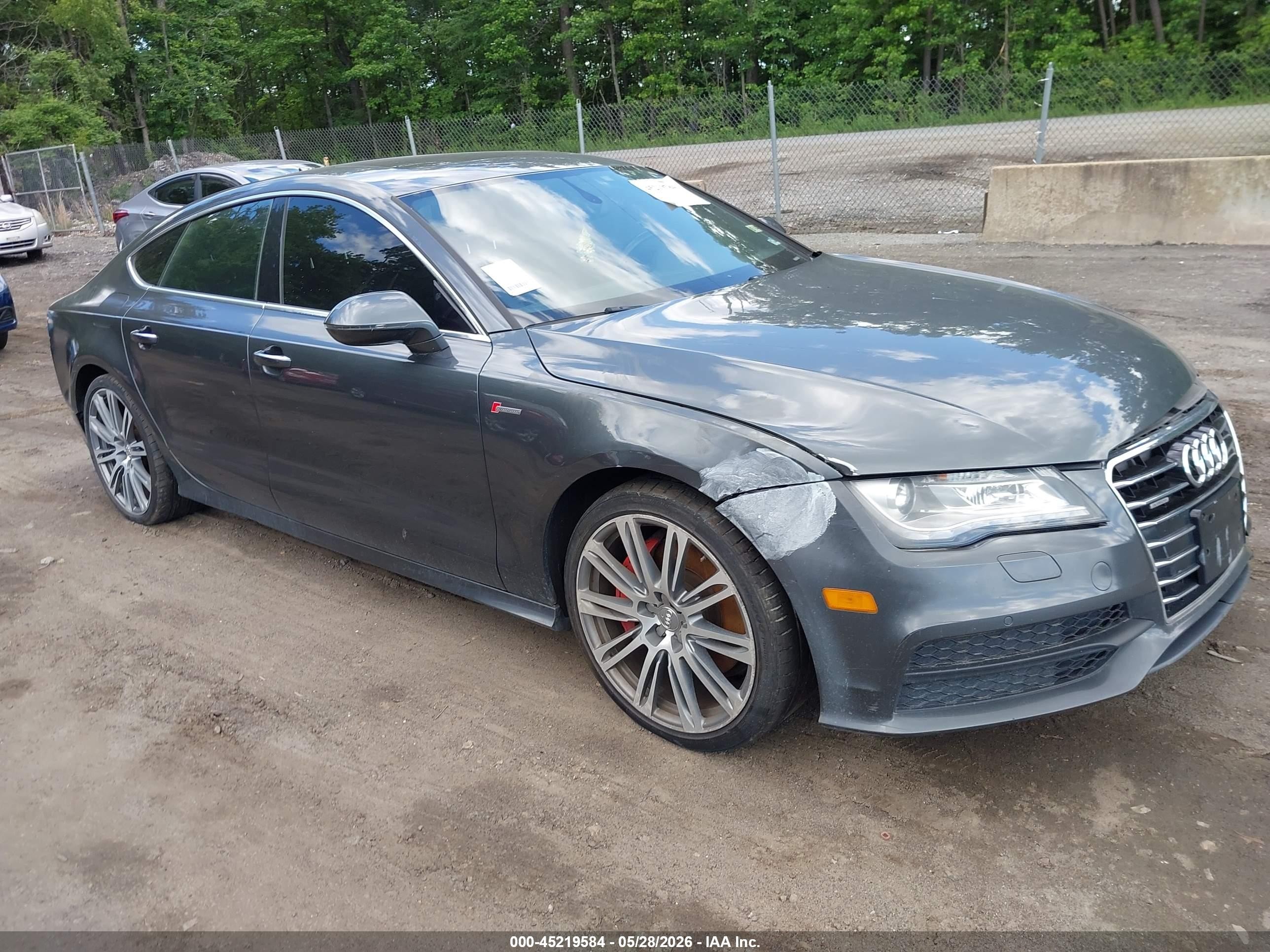 2013 Audi A7 3.0t Premium Серый vin: WAU2GAFC7DN114336