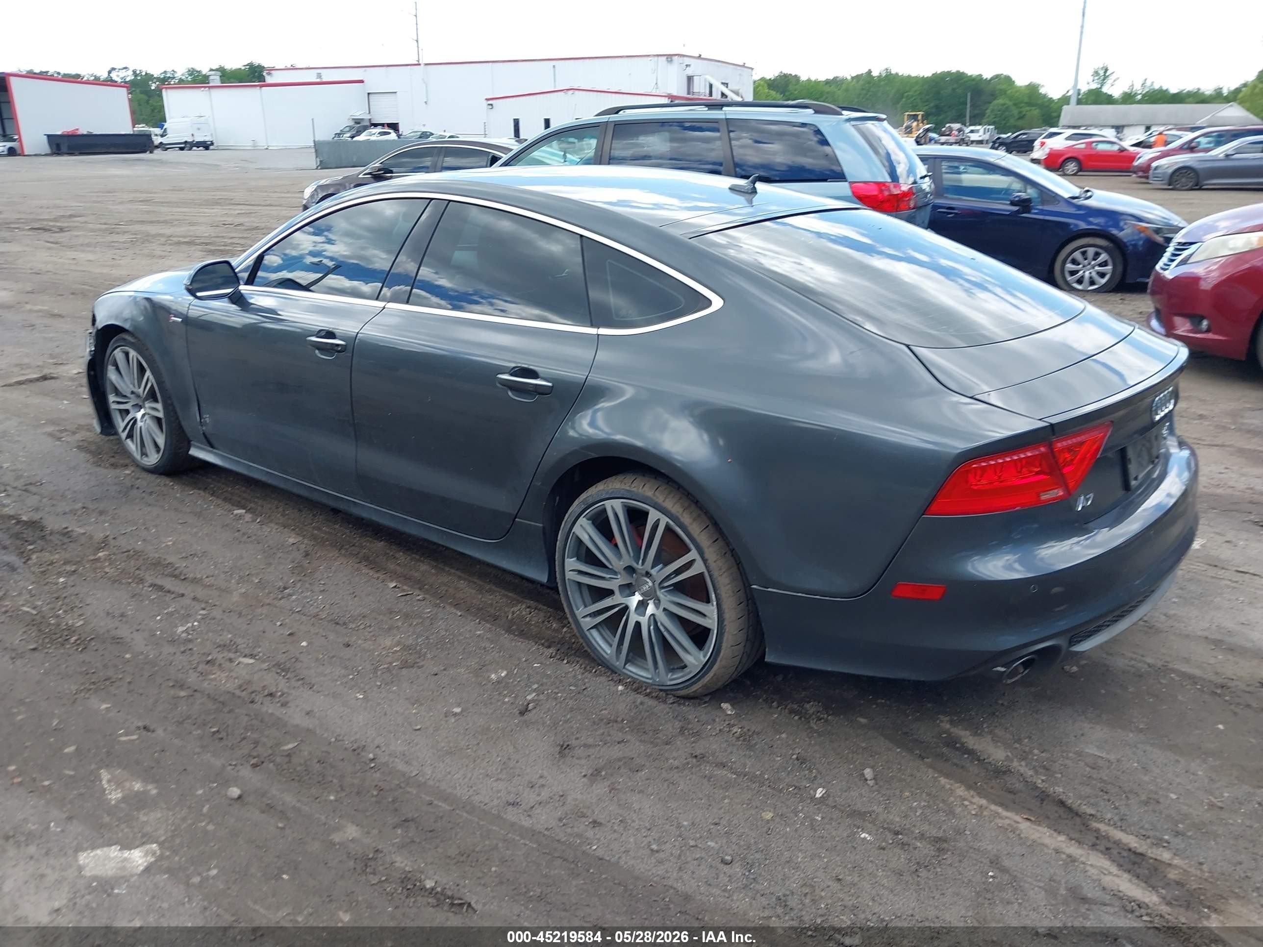 2013 Audi A7 3.0t Premium Серый vin: WAU2GAFC7DN114336