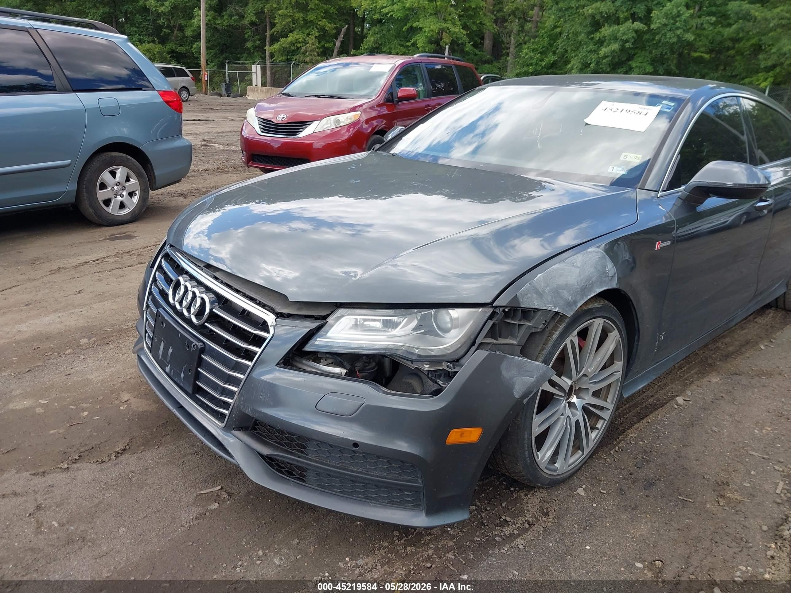 2013 Audi A7 3.0t Premium Серый vin: WAU2GAFC7DN114336