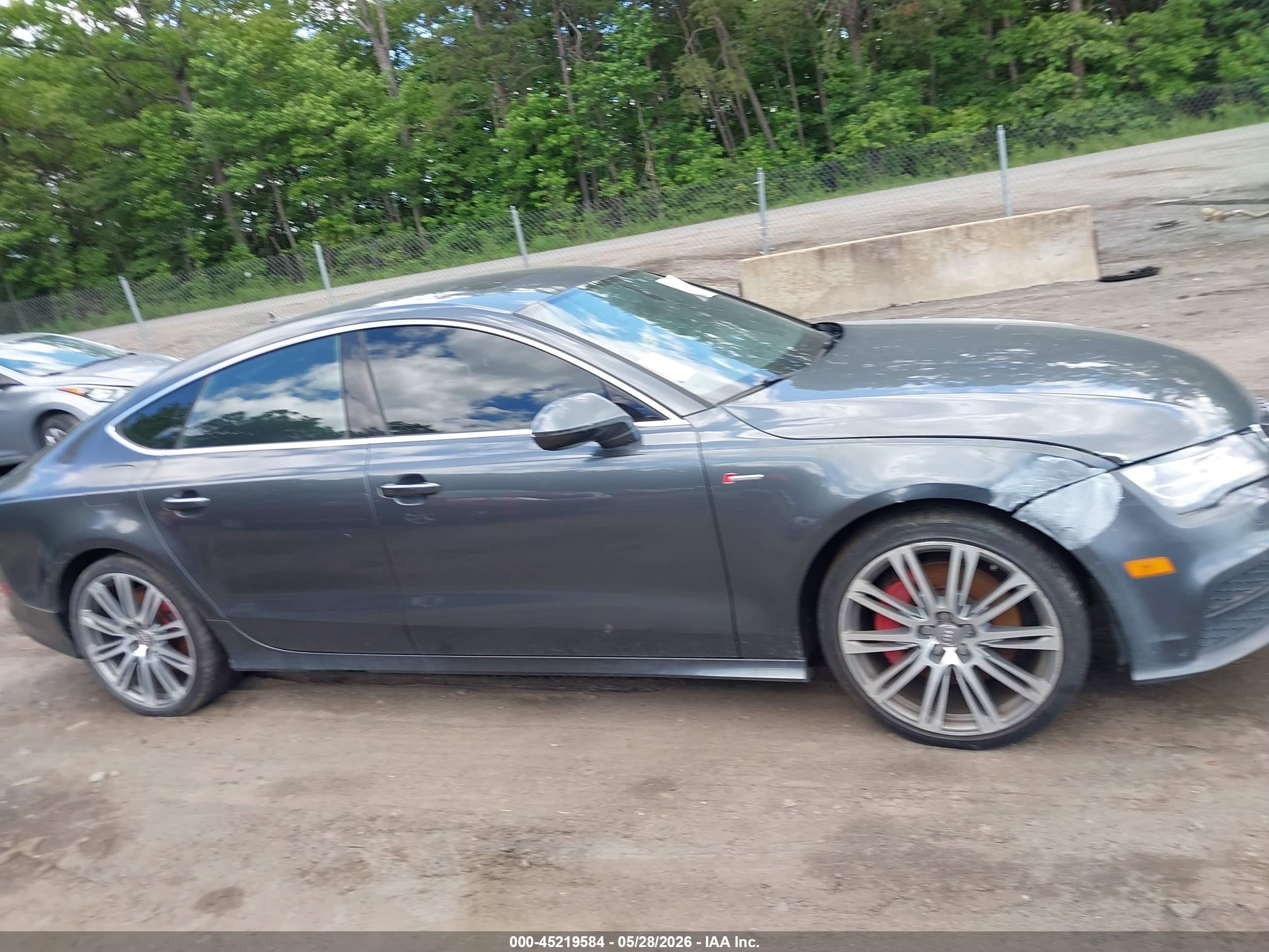 2013 Audi A7 3.0t Premium Серый vin: WAU2GAFC7DN114336
