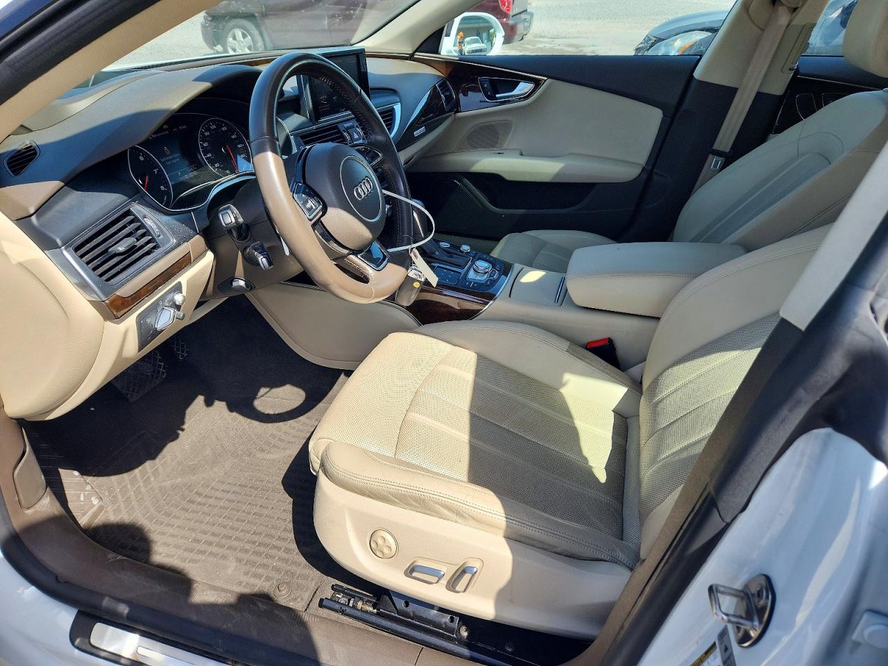 2016 Audi A7 Prestige White vin: WAU2GAFC7GN111196