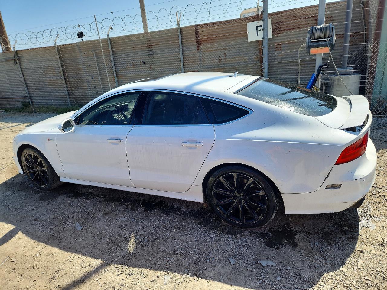 2012 Audi A7 Prestige Белый vin: WAU2GAFC9CN080284