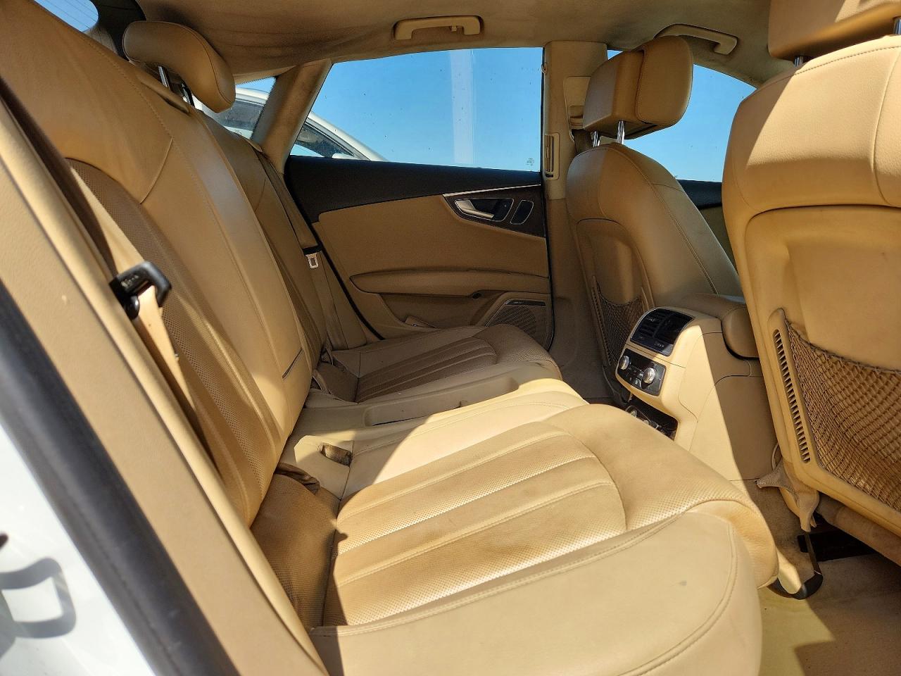 2012 Audi A7 Prestige Белый vin: WAU2GAFC9CN080284