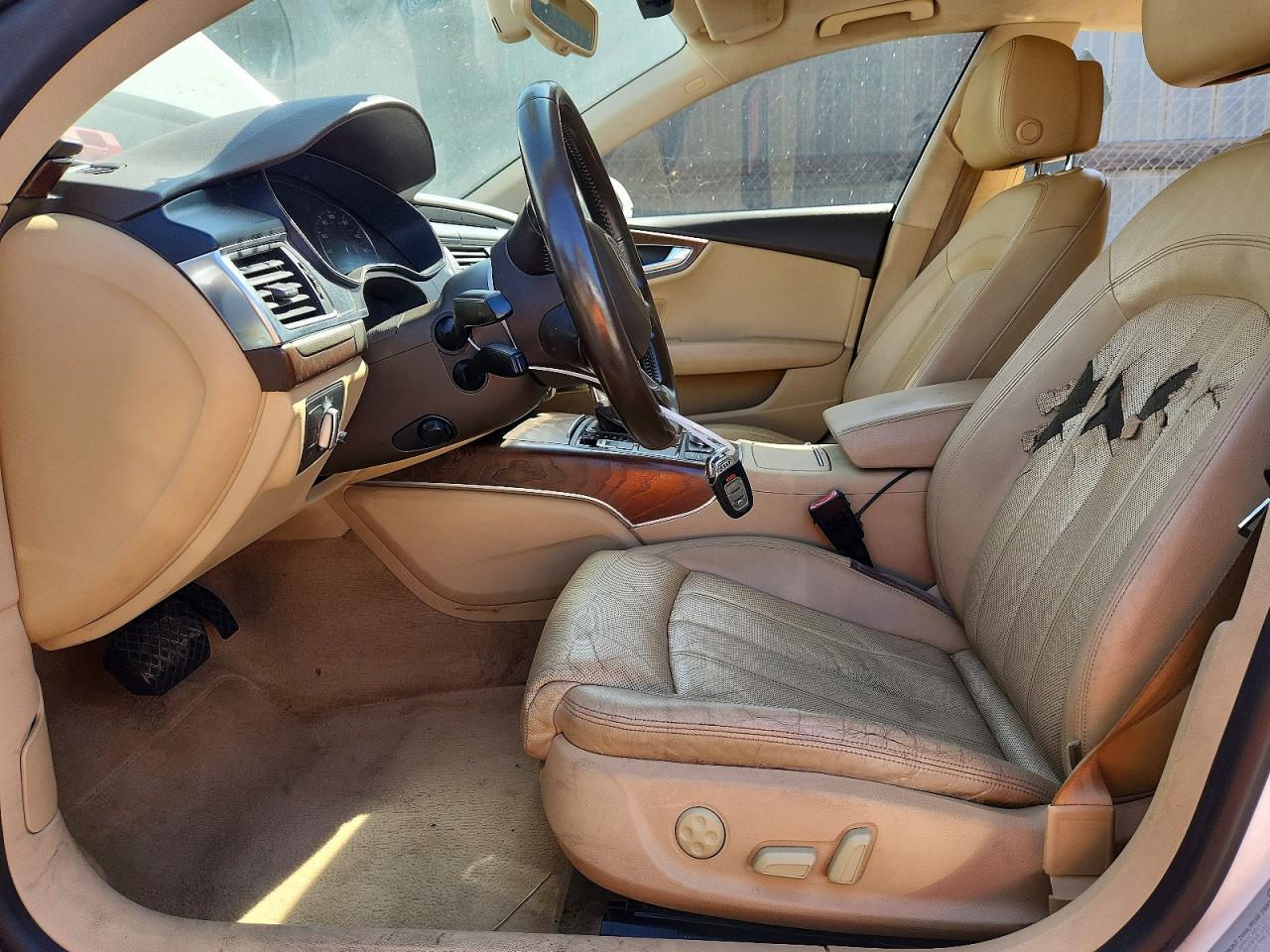 2012 Audi A7 Prestige Белый vin: WAU2GAFC9CN080284