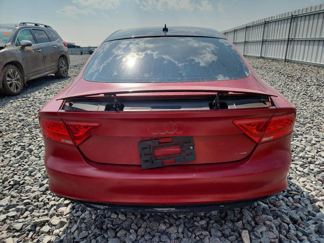 2012 Audi A7 Prestige Maroon vin: WAU2GAFC9CN165335