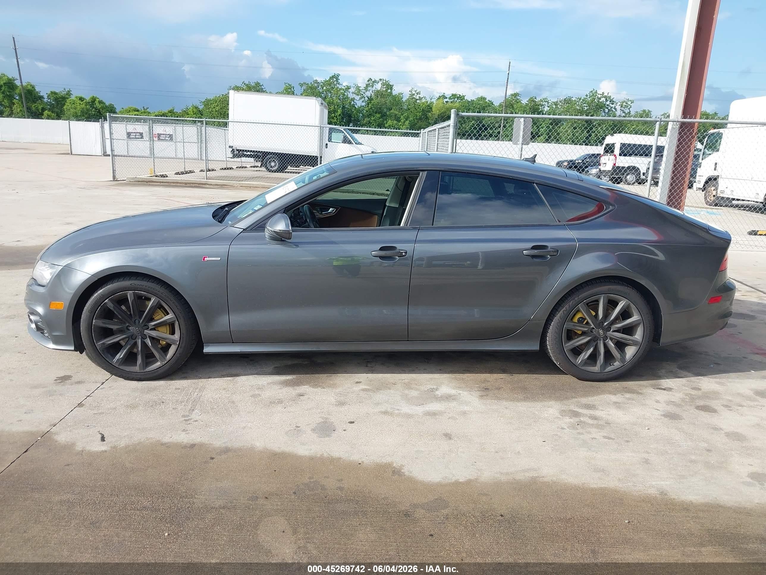 2015 Audi A7 3.0t Premium Plus Gray vin: WAU2GBFCXFN003692