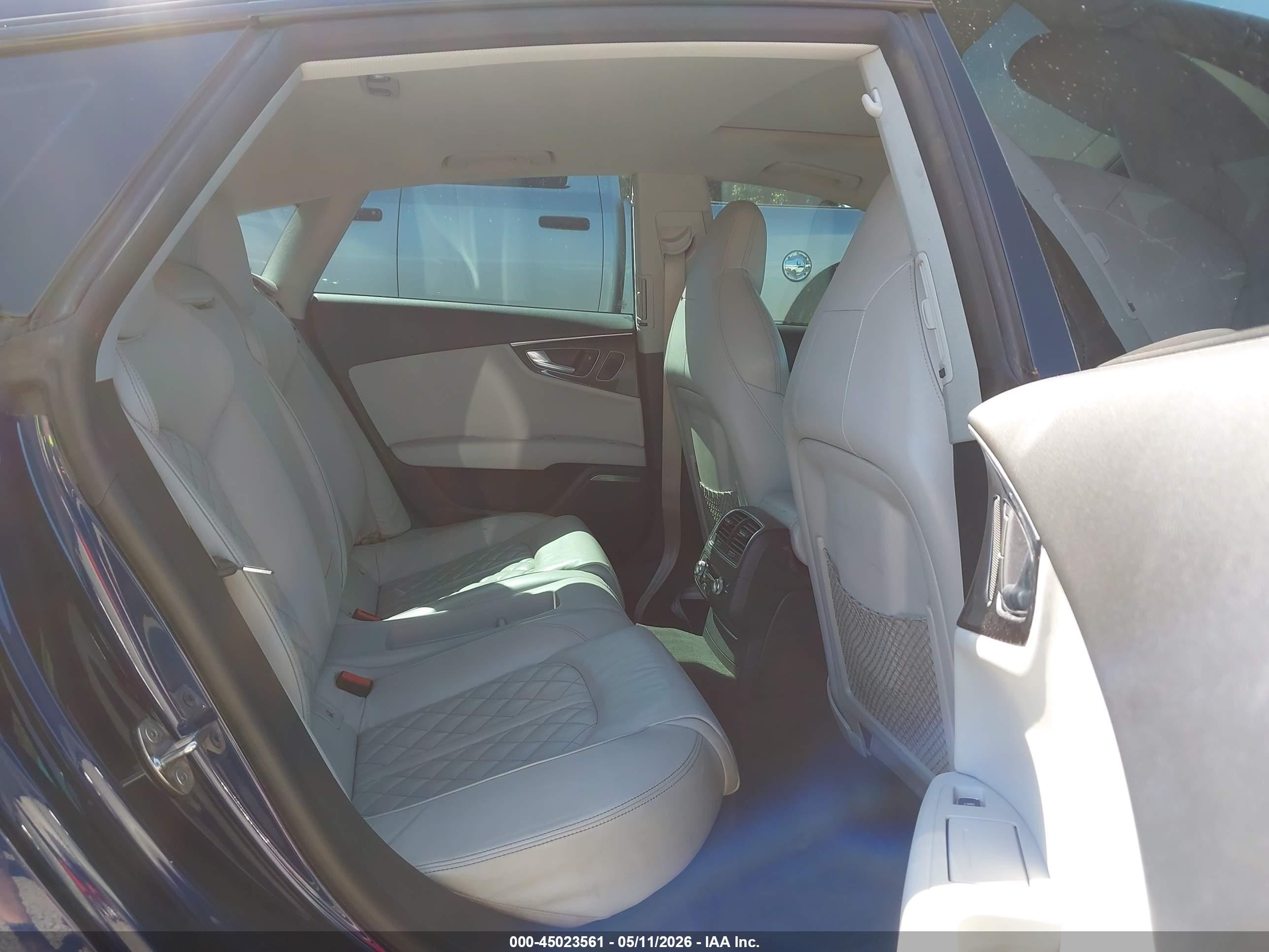 2013 Audi S7 4.0t Prestige Blue vin: WAU32AFC9DN037715