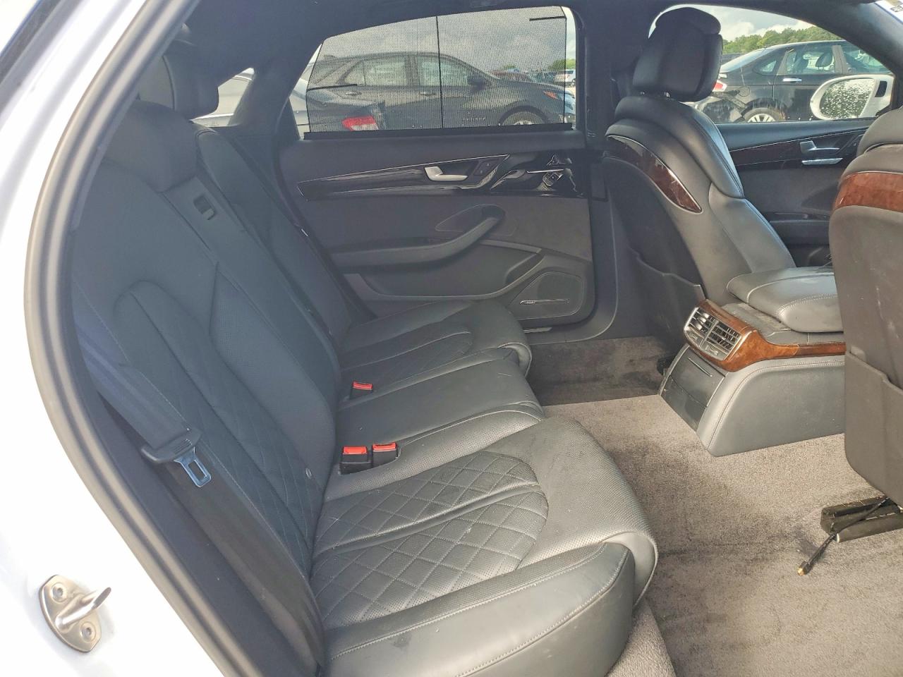 2015 Audi A8 Белый vin: WAU32AFD1FN031015