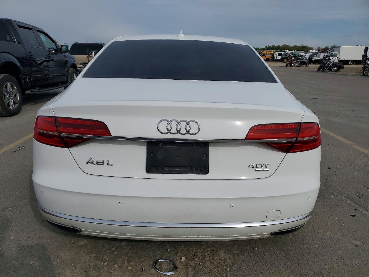2015 Audi A8 L Quattro White vin: WAU32AFD2FN028267