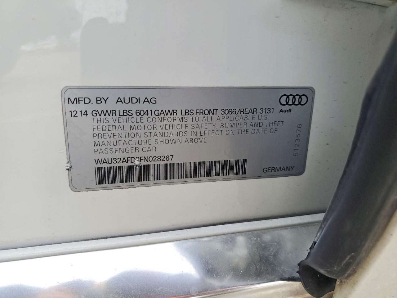 2015 Audi A8 L Quattro White vin: WAU32AFD2FN028267