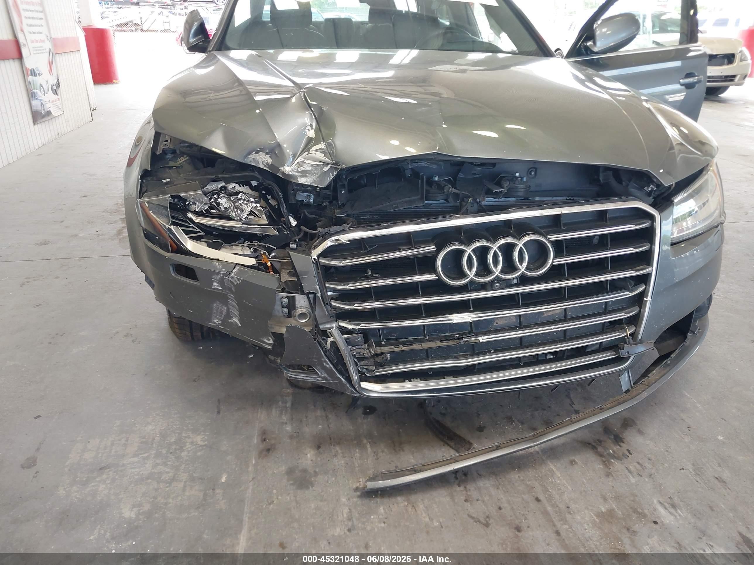 2015 Audi A8 L 4.0t Gray vin: WAU32AFD9FN005827