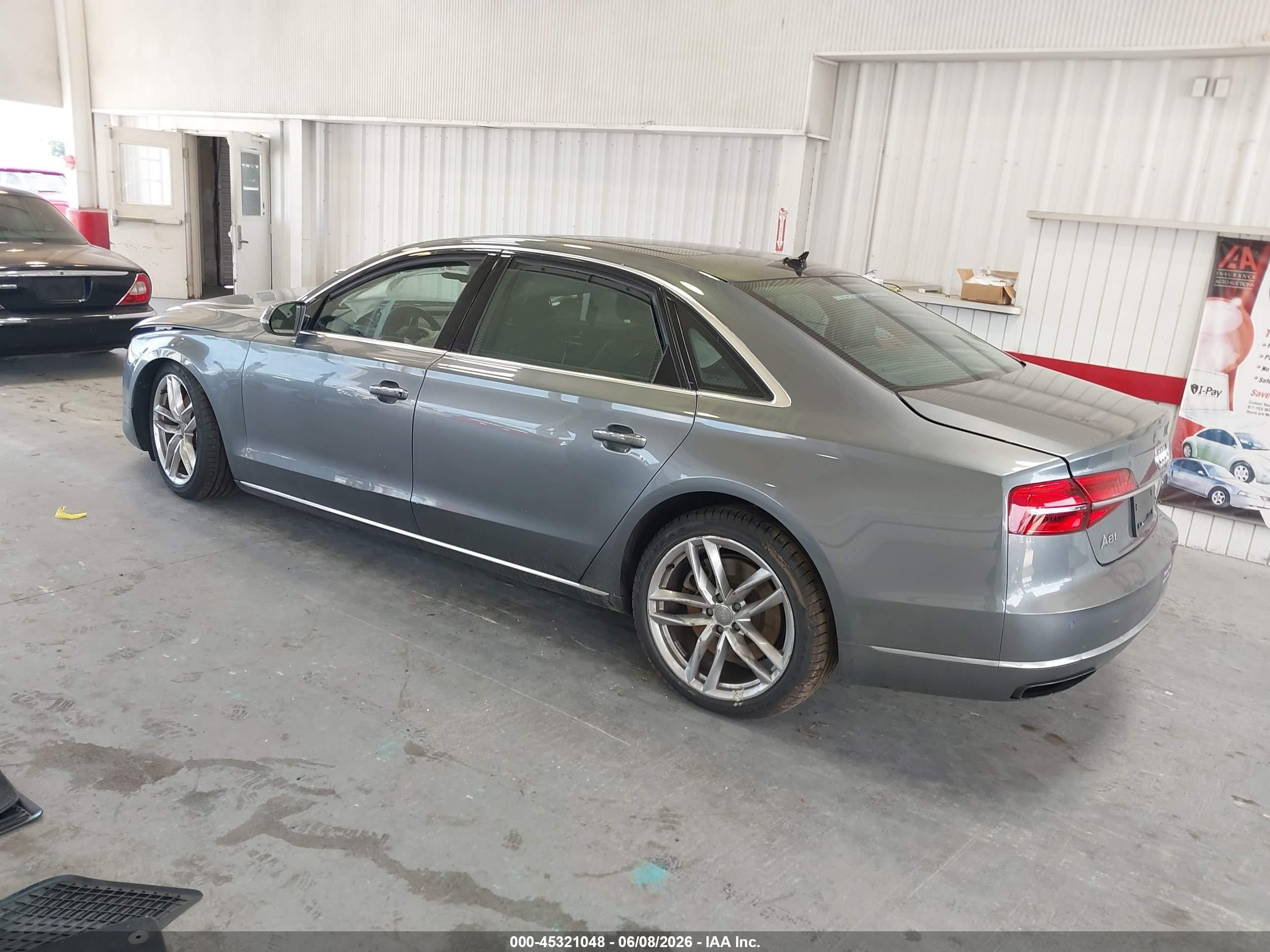 2015 Audi A8 L 4.0t Gray vin: WAU32AFD9FN005827