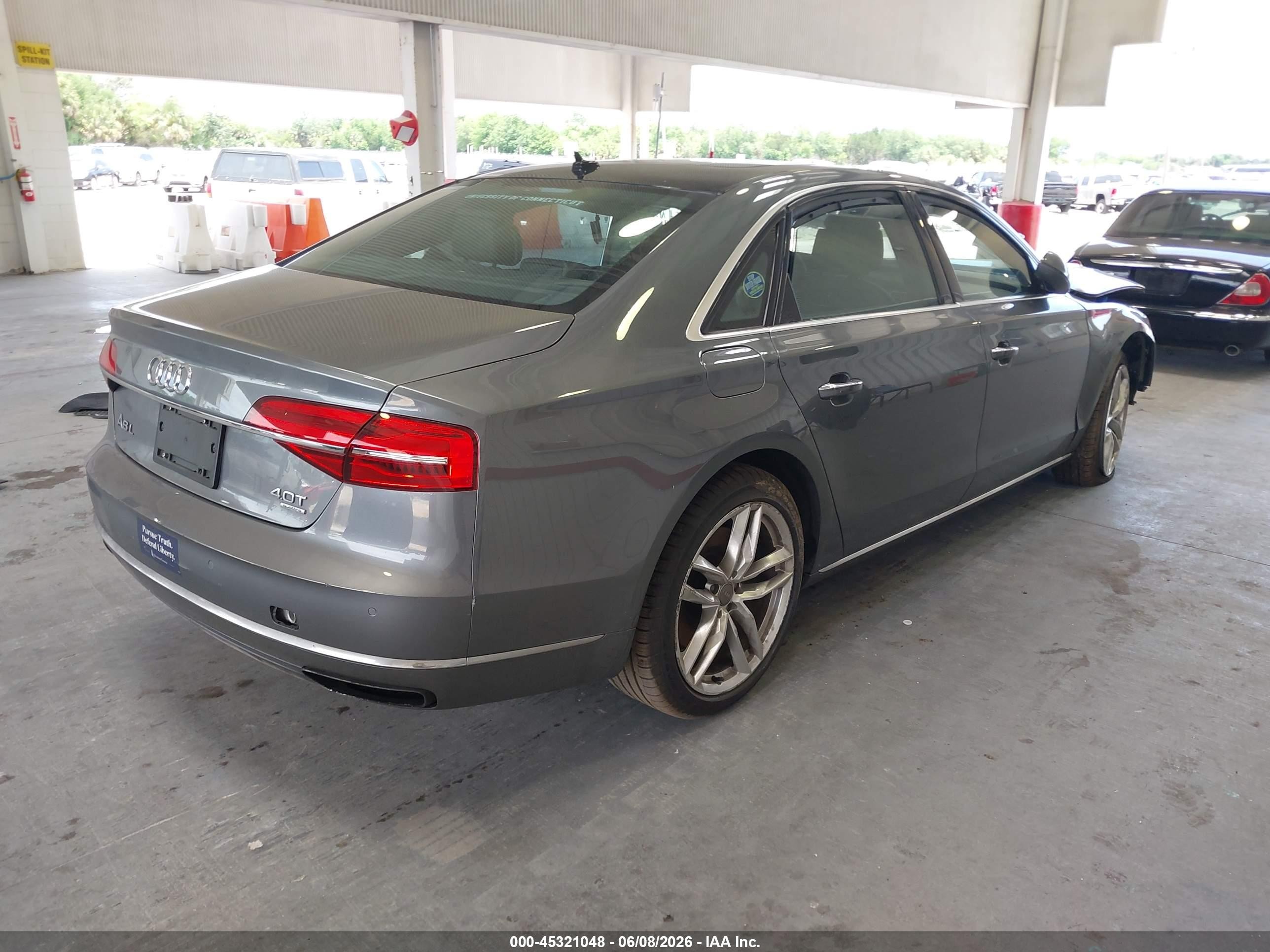 2015 Audi A8 L 4.0t Gray vin: WAU32AFD9FN005827